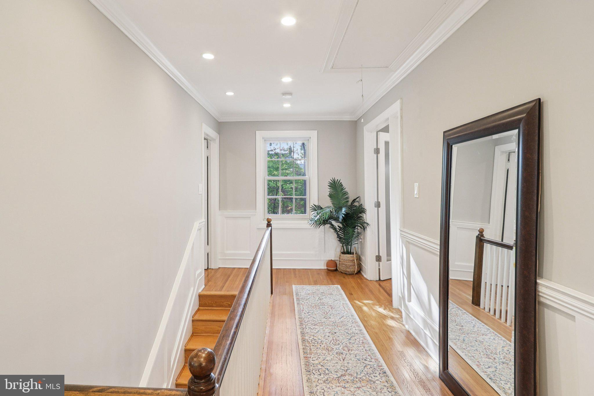 ARLINGTON RIDGE - Residential