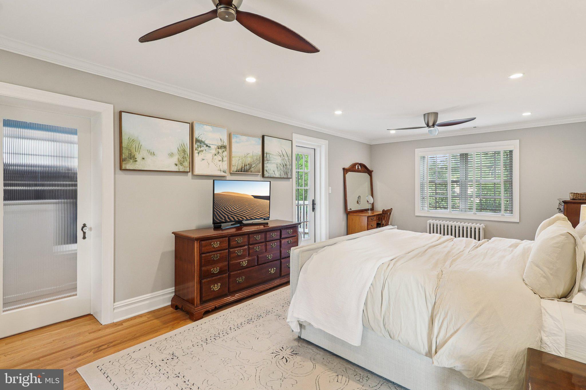 ARLINGTON RIDGE - Residential