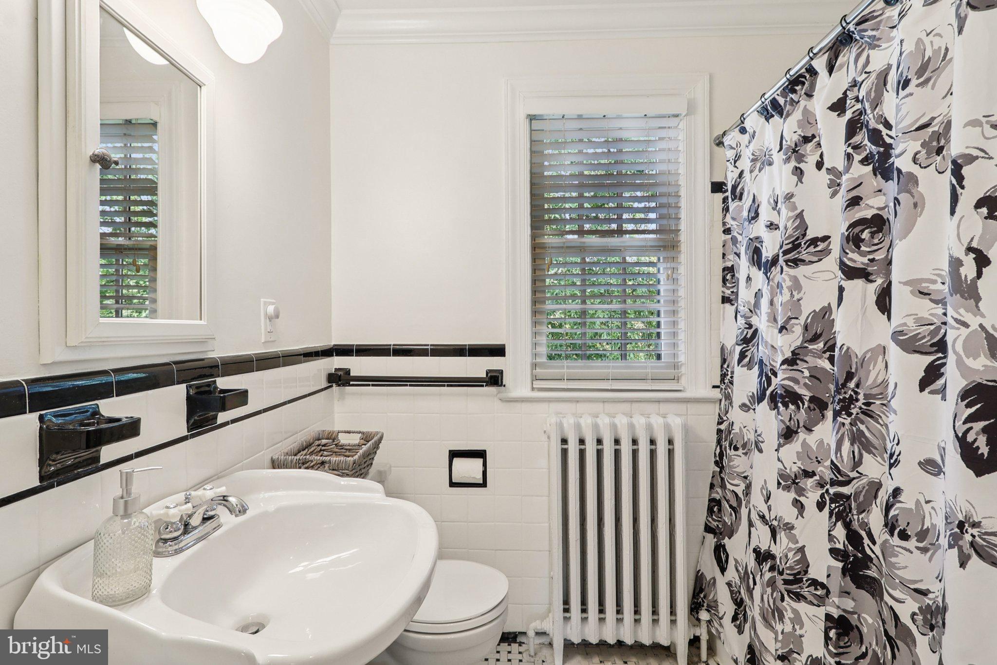 ARLINGTON RIDGE - Residential