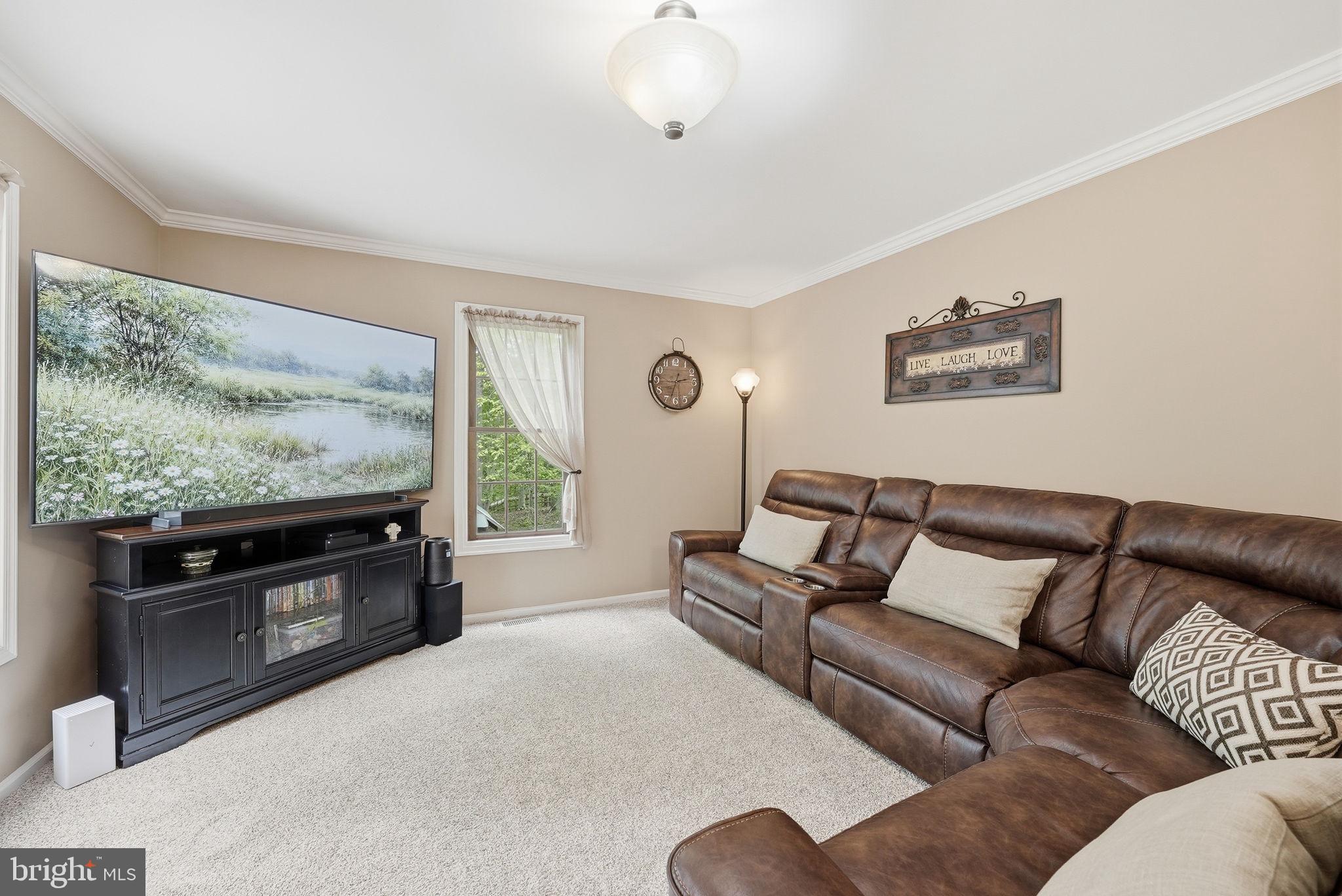 OCCOQUAN OAKS - Residential