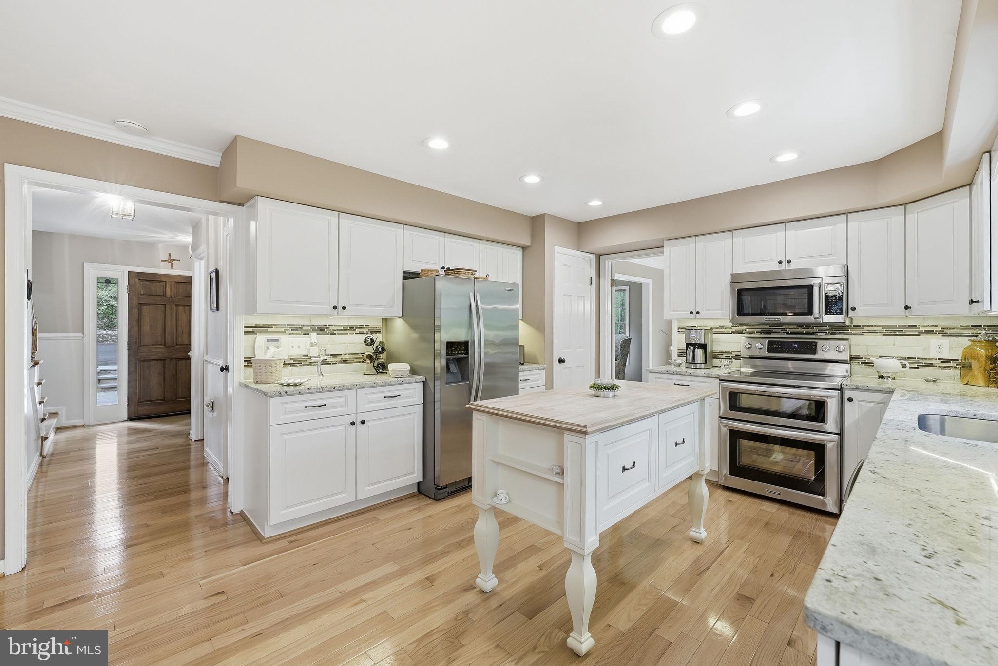 OCCOQUAN OAKS - Residential