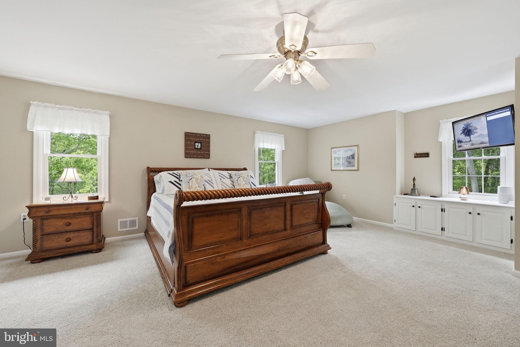 OCCOQUAN OAKS - Residential