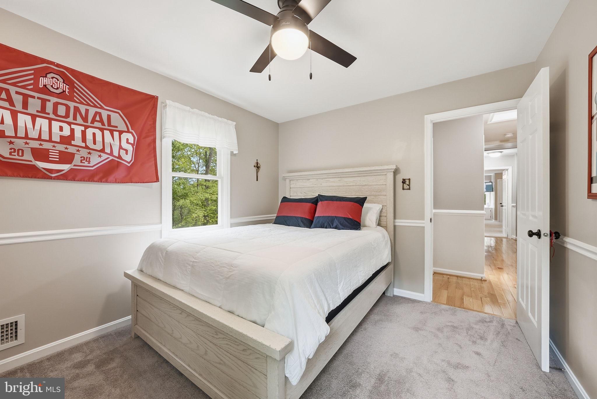 OCCOQUAN OAKS - Residential