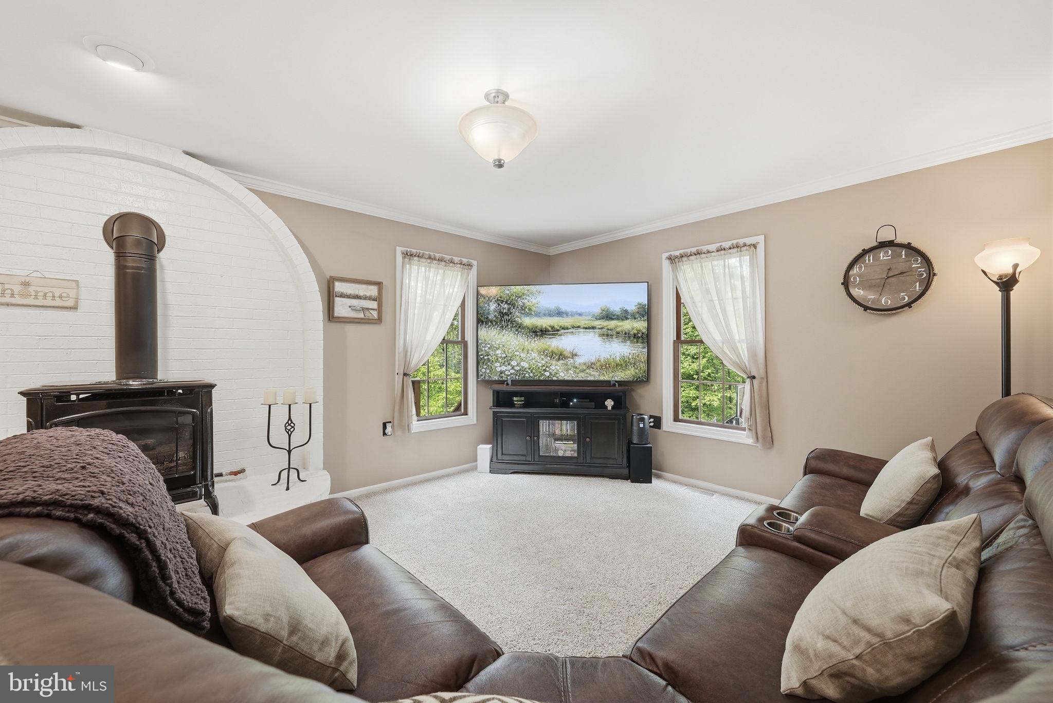 OCCOQUAN OAKS - Residential