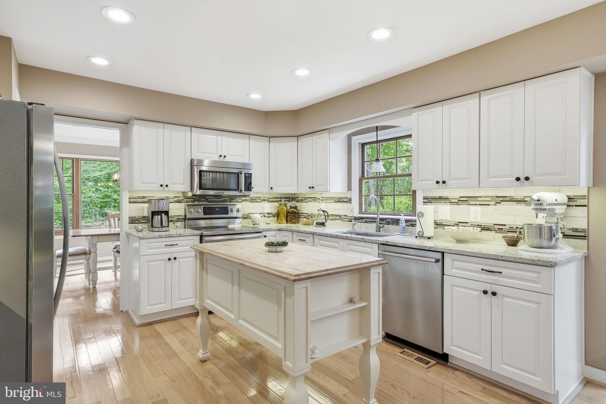 OCCOQUAN OAKS - Residential