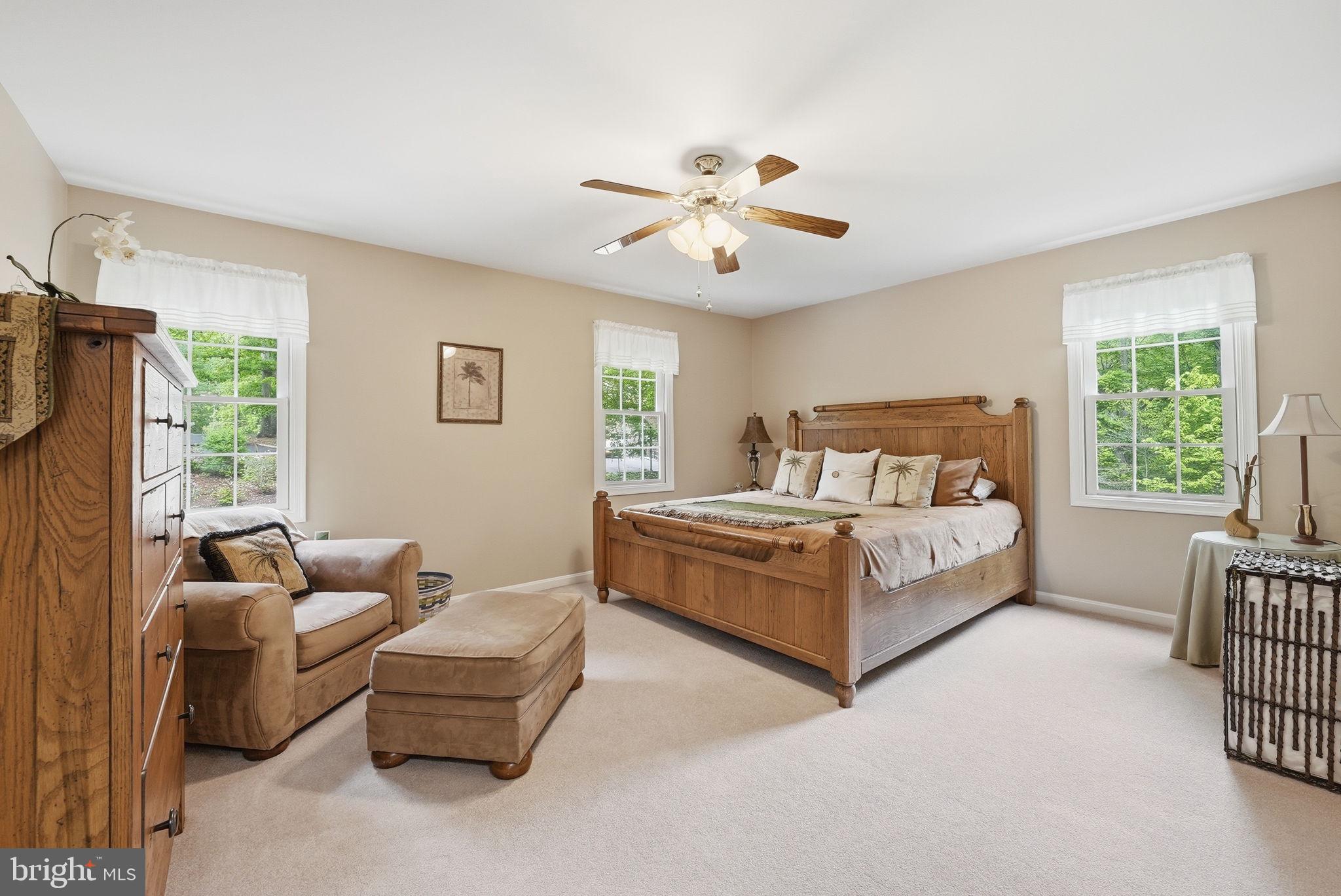 OCCOQUAN OAKS - Residential