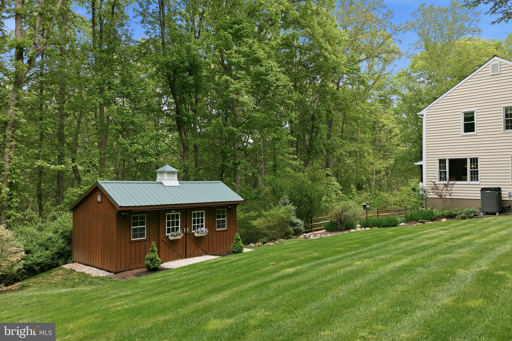 OCCOQUAN OAKS - Residential