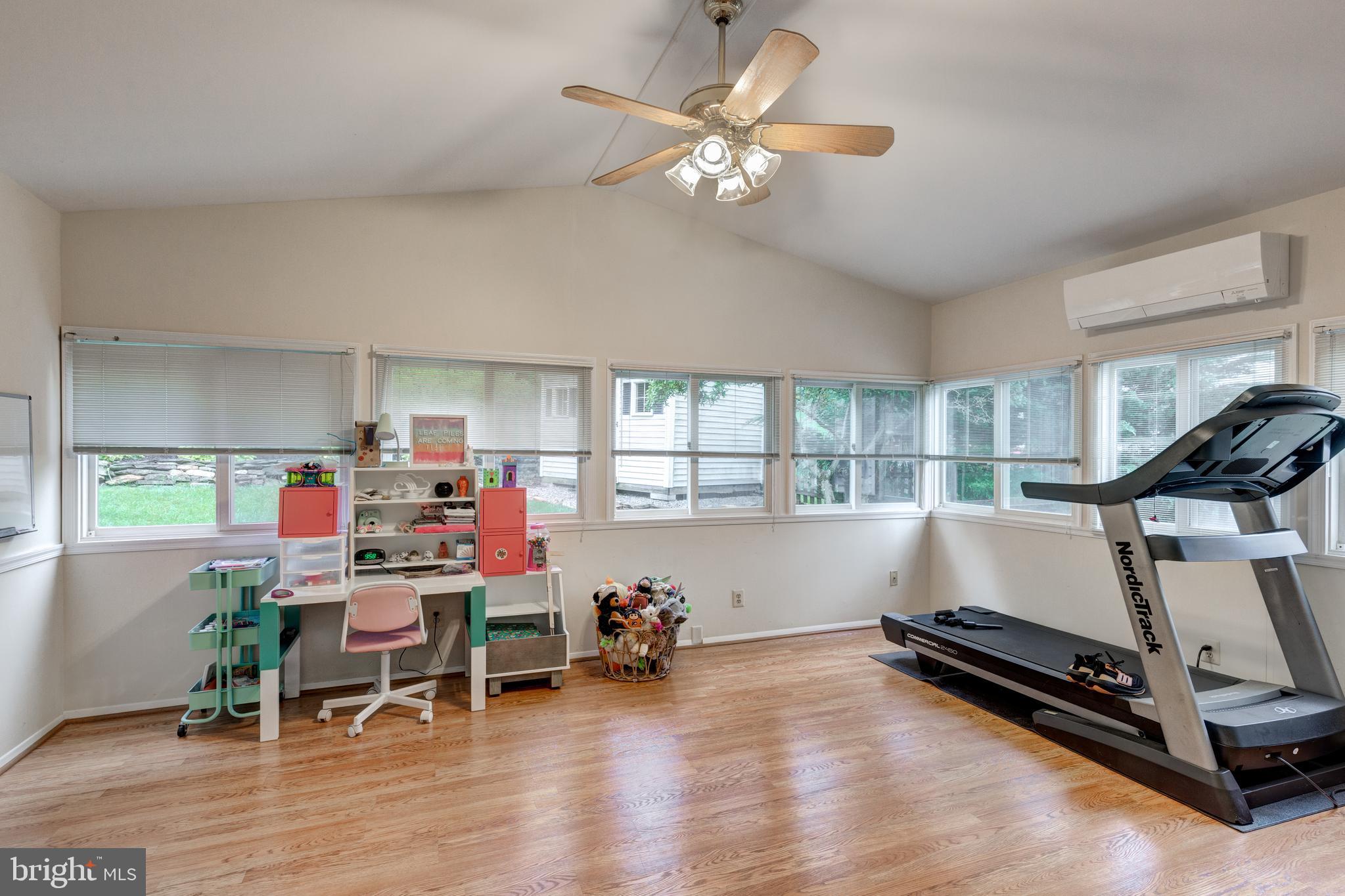 SPRINGLAKE - Residential