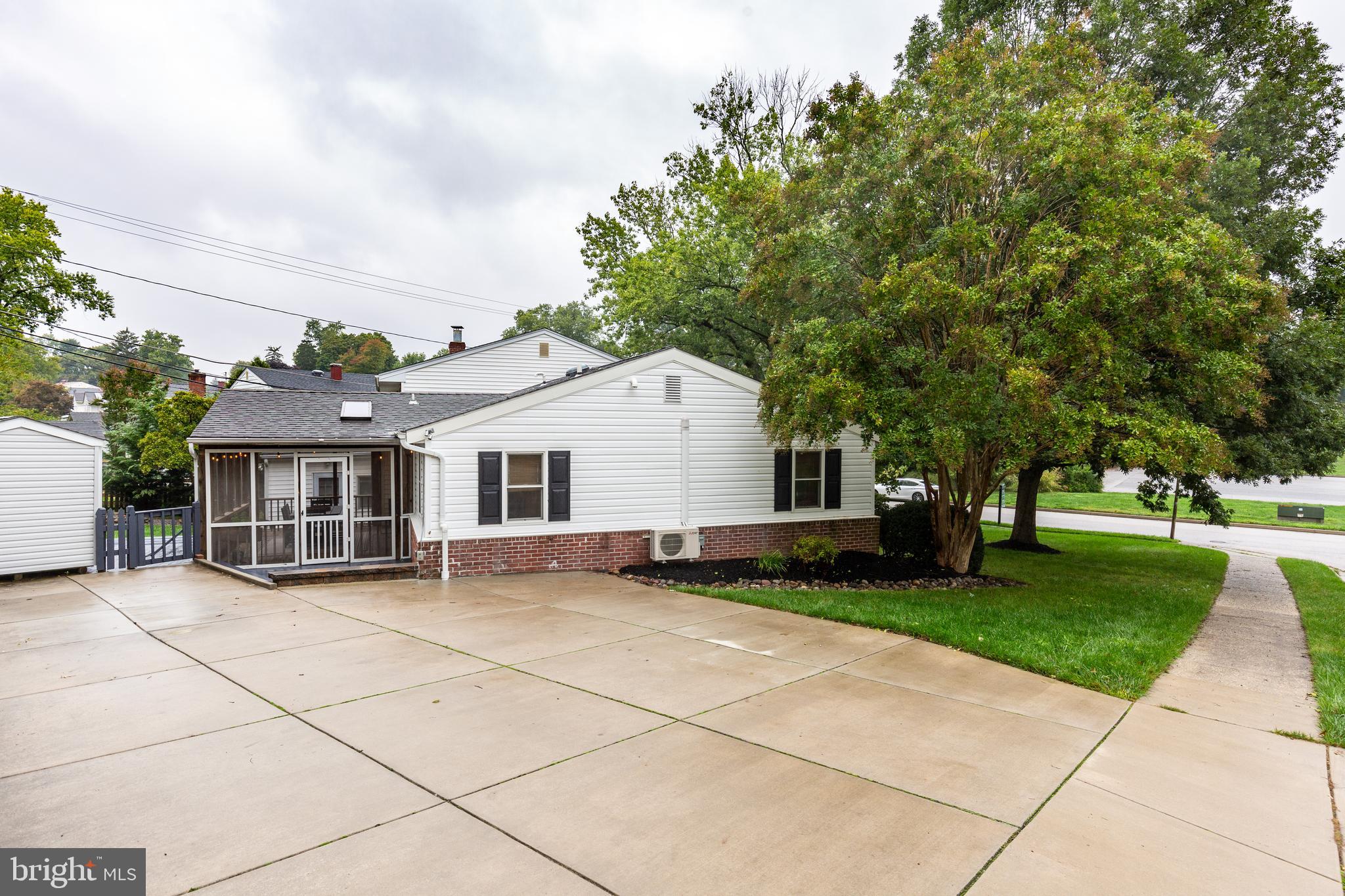 SPRINGLAKE - Residential