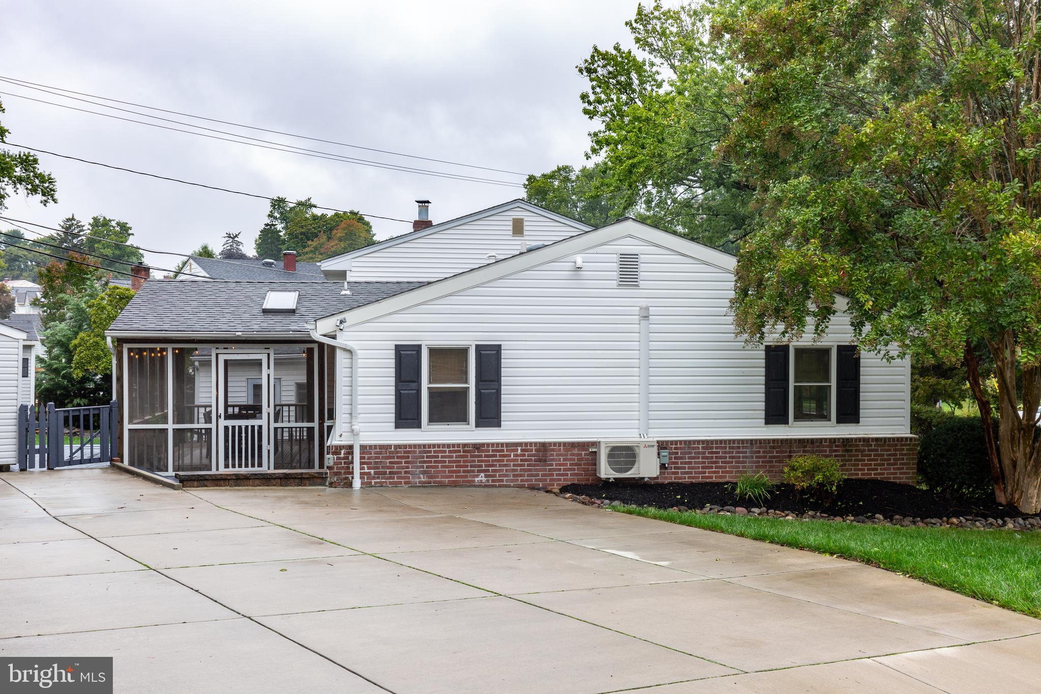 SPRINGLAKE - Residential