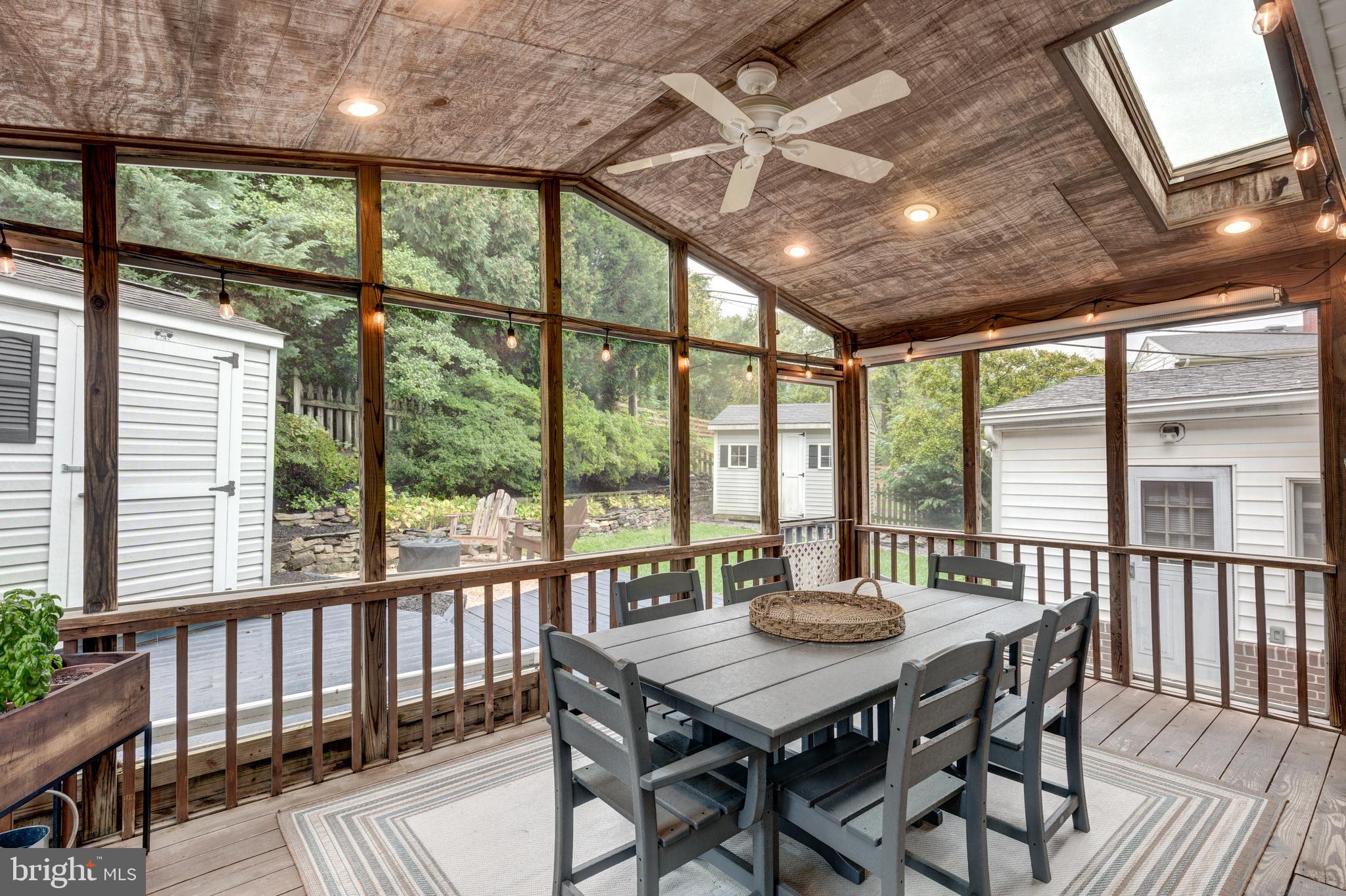 SPRINGLAKE - Residential