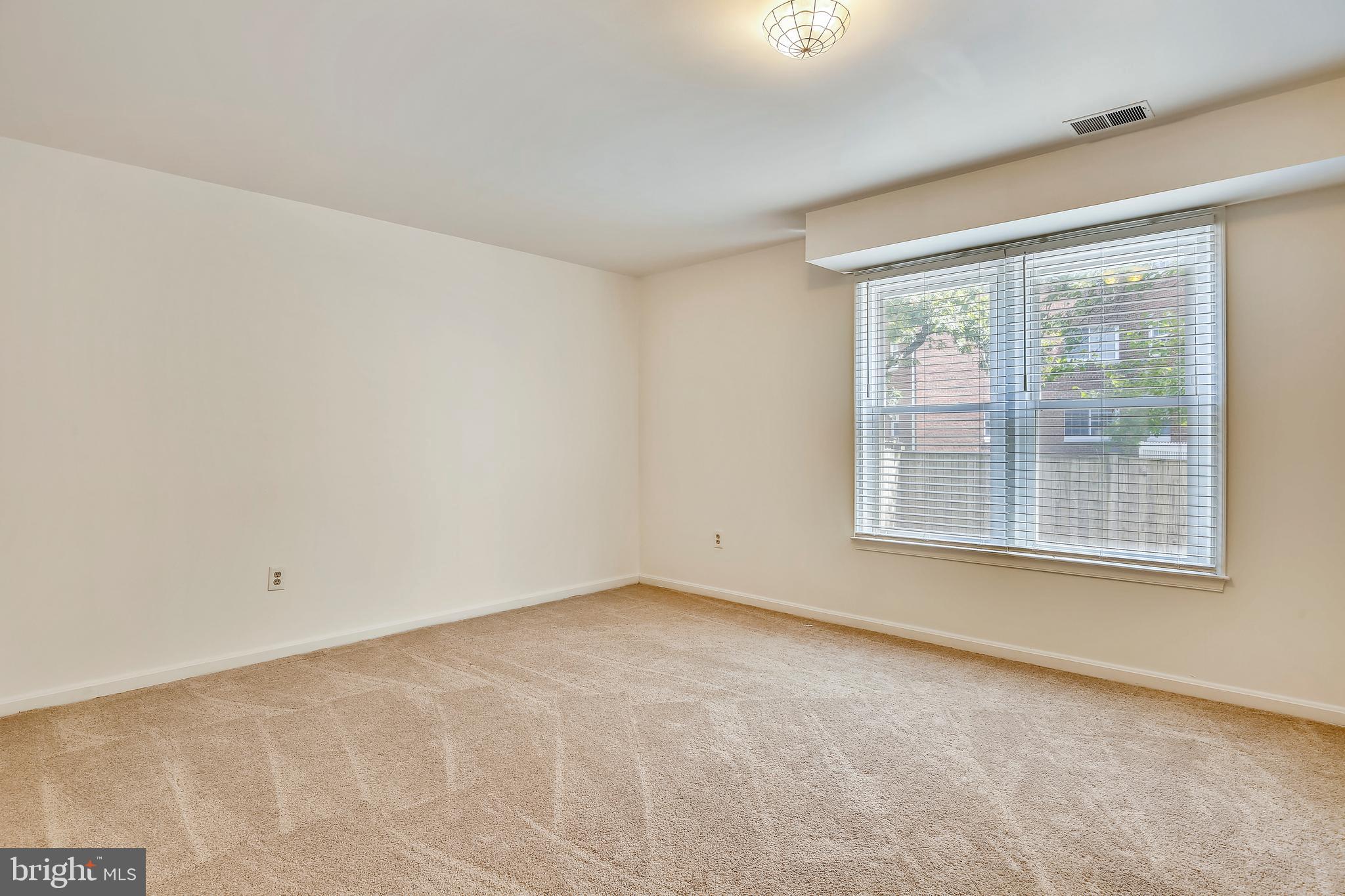 ANTON MEWS - Residential