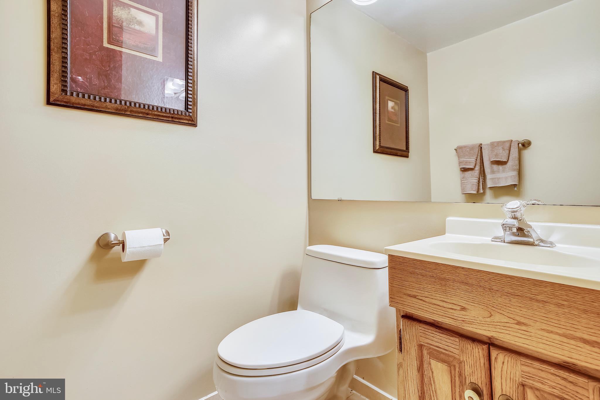 ANTON MEWS - Residential