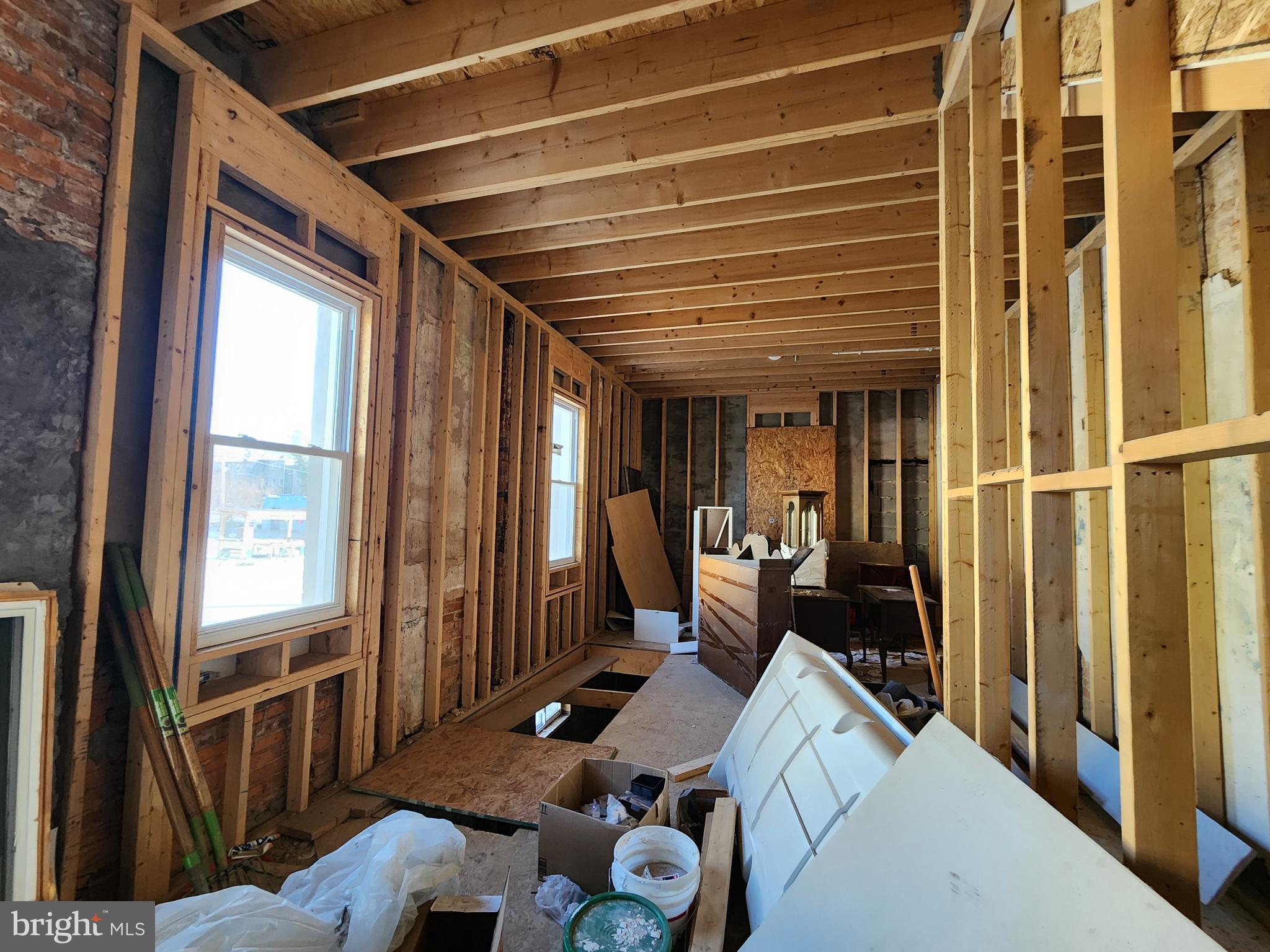 SANDTOWN-WINCHESTER - Residential