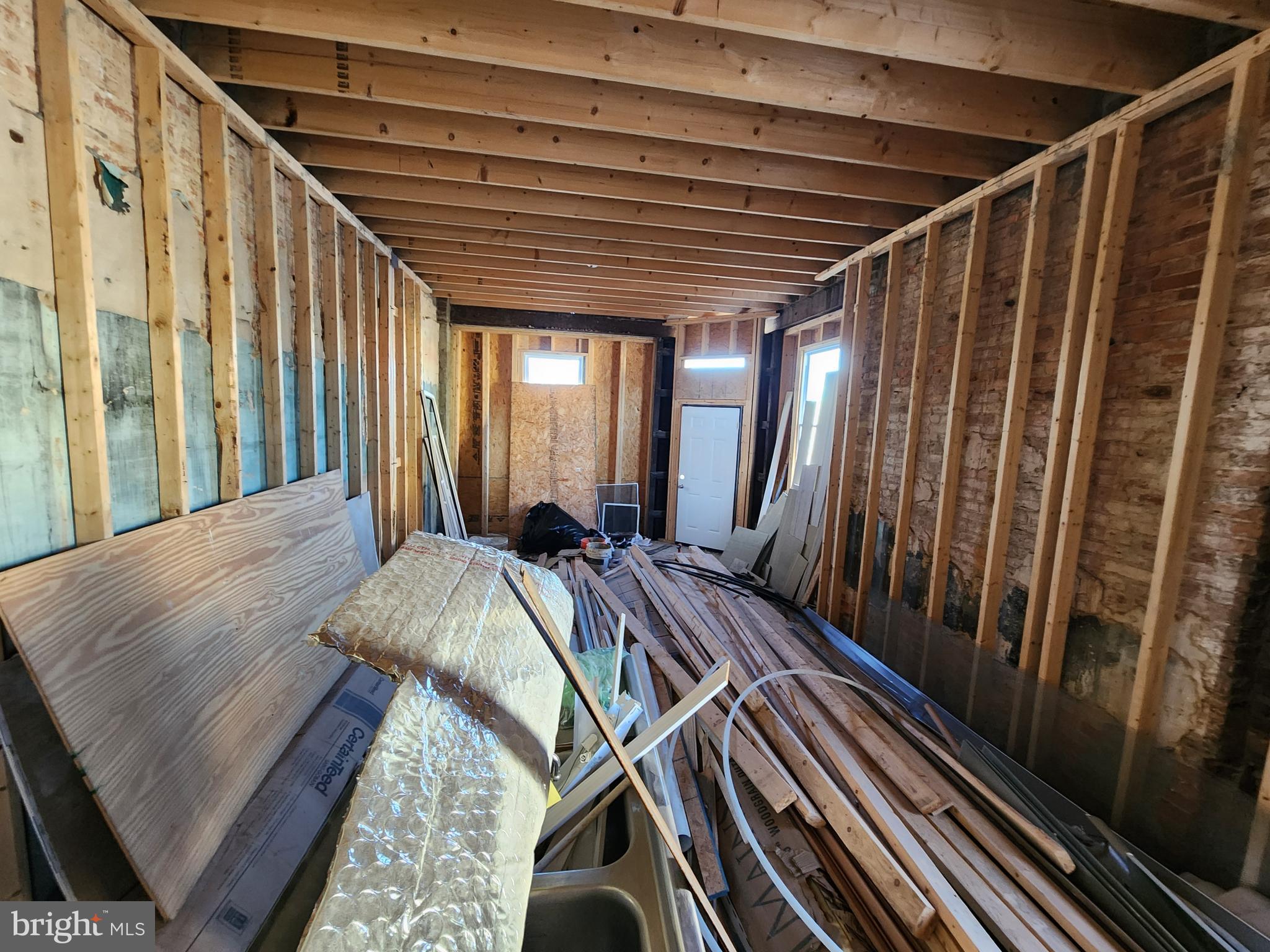 SANDTOWN-WINCHESTER - Residential