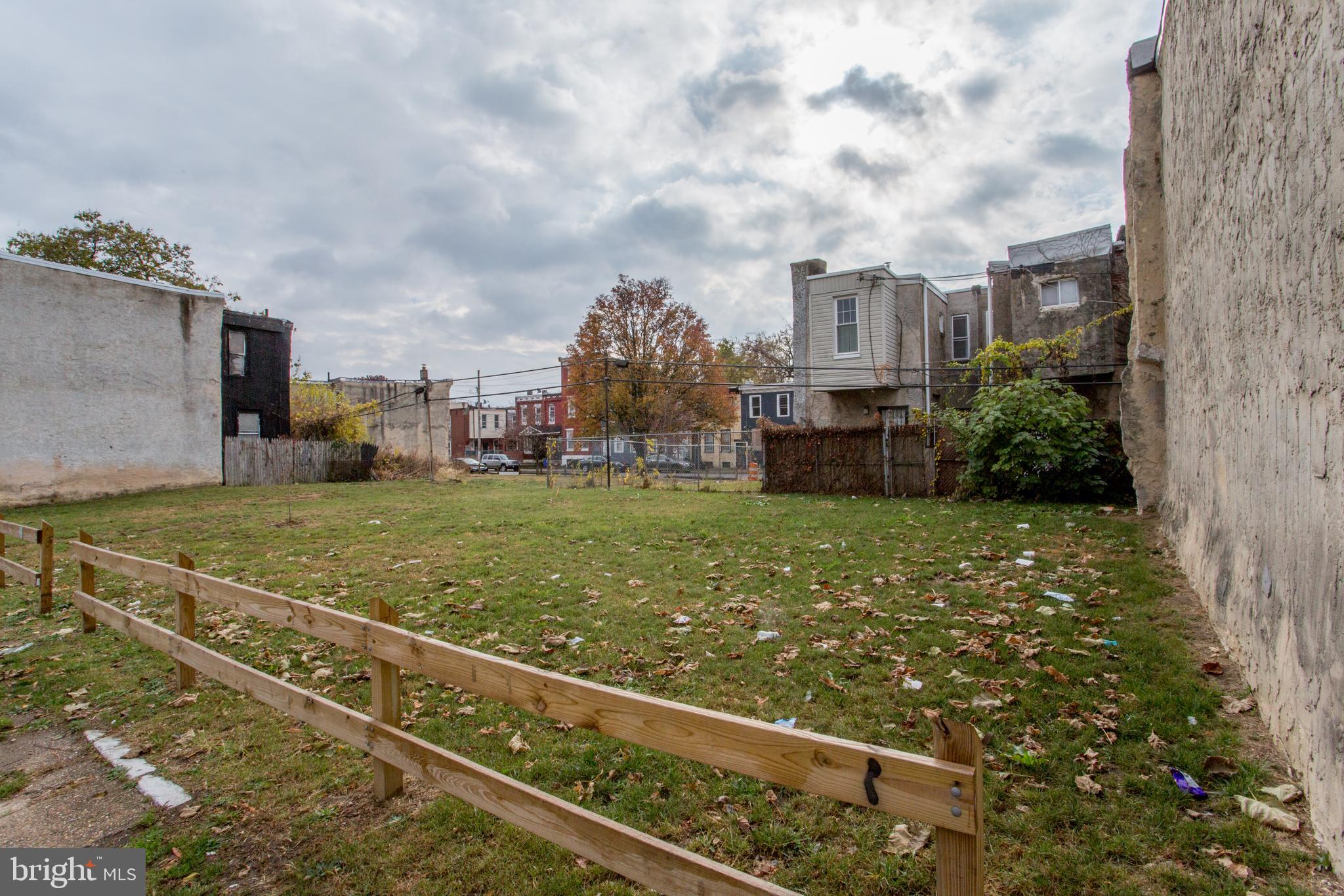 STRAWBERRY MANSION - Residential