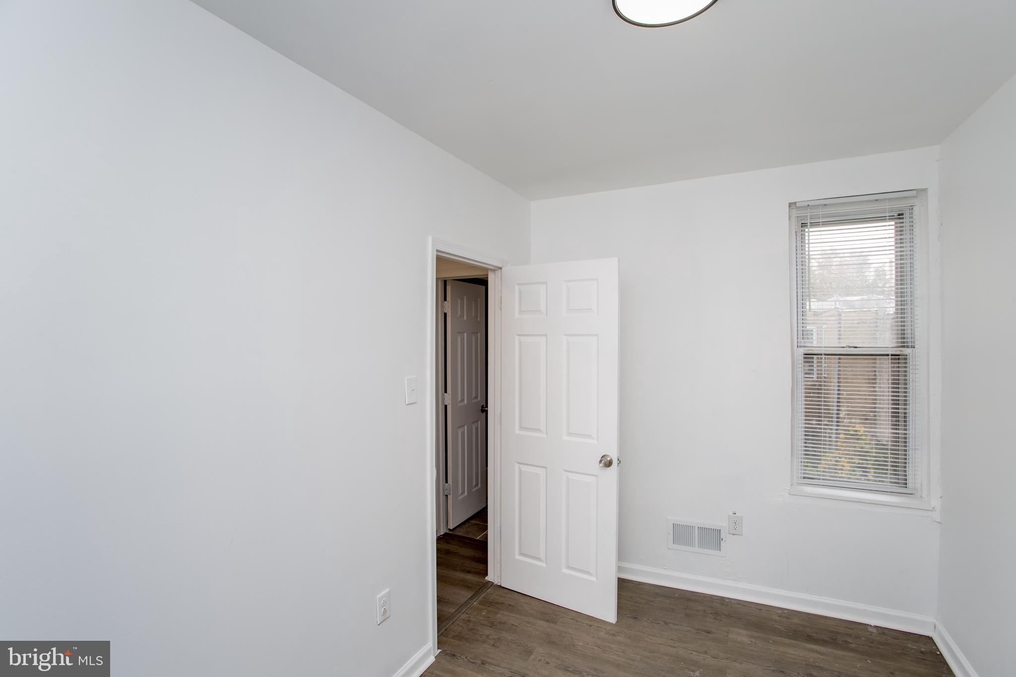 STRAWBERRY MANSION - Residential