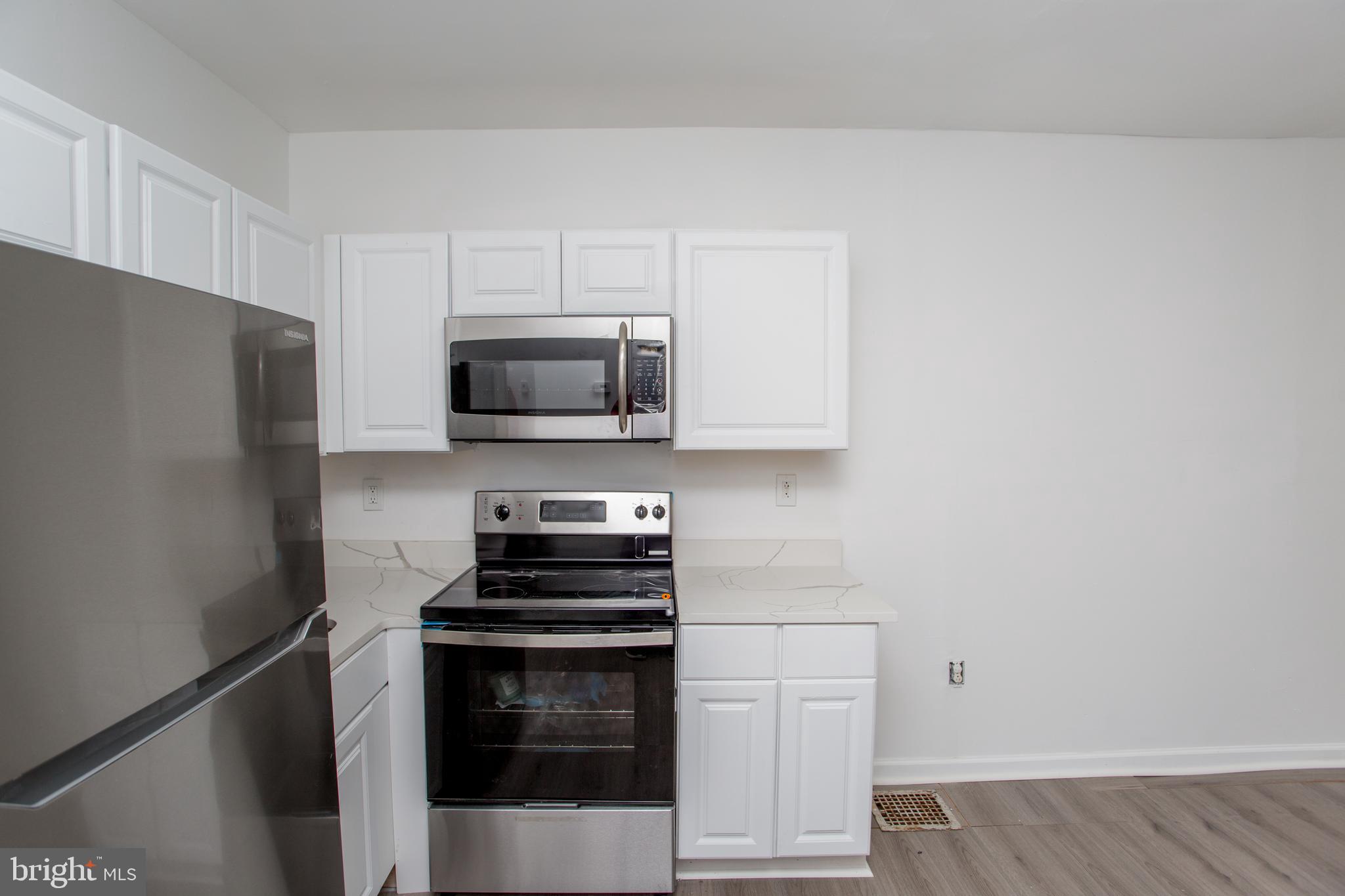 STRAWBERRY MANSION - Residential