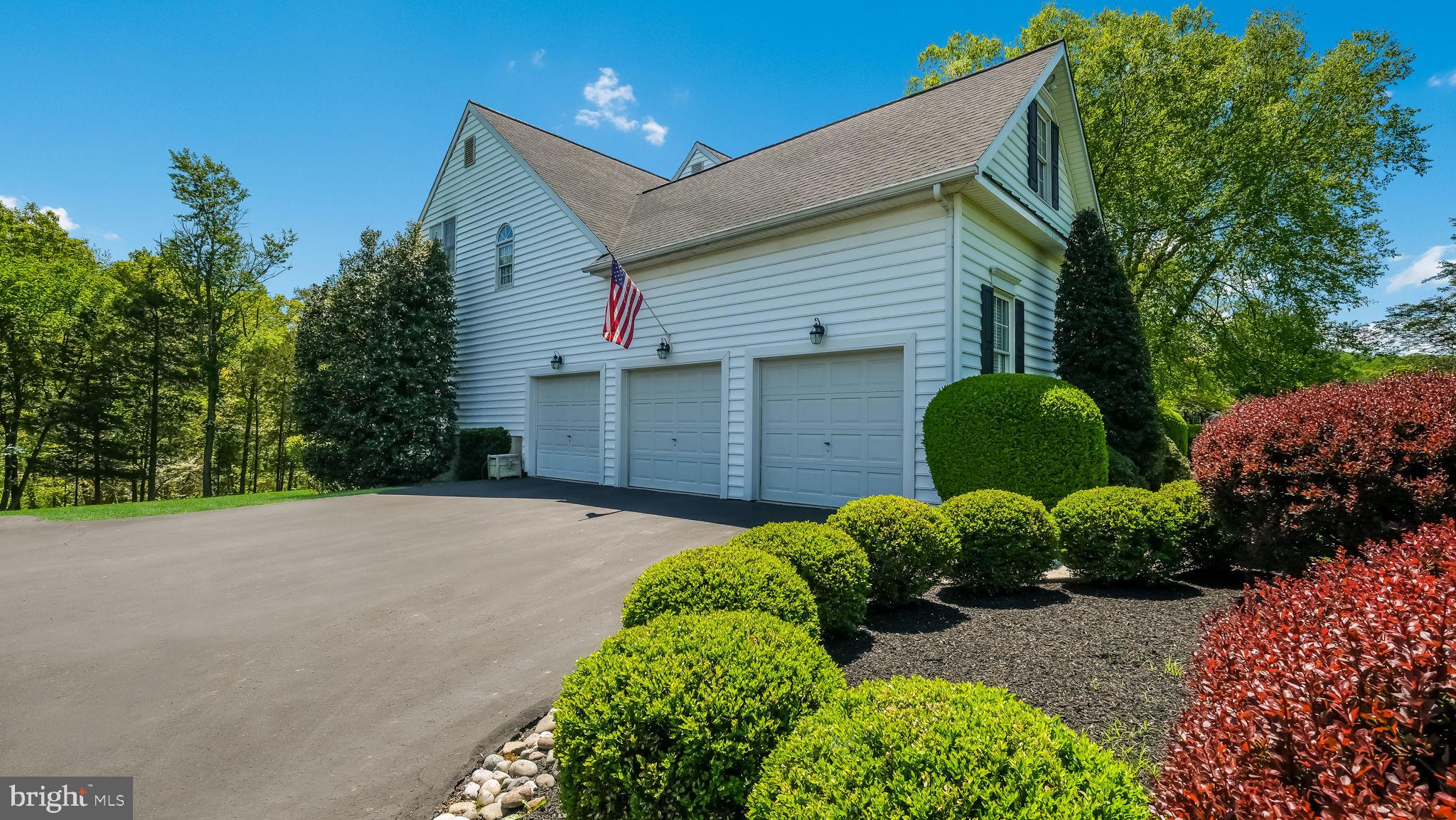 SEASONS - Residential