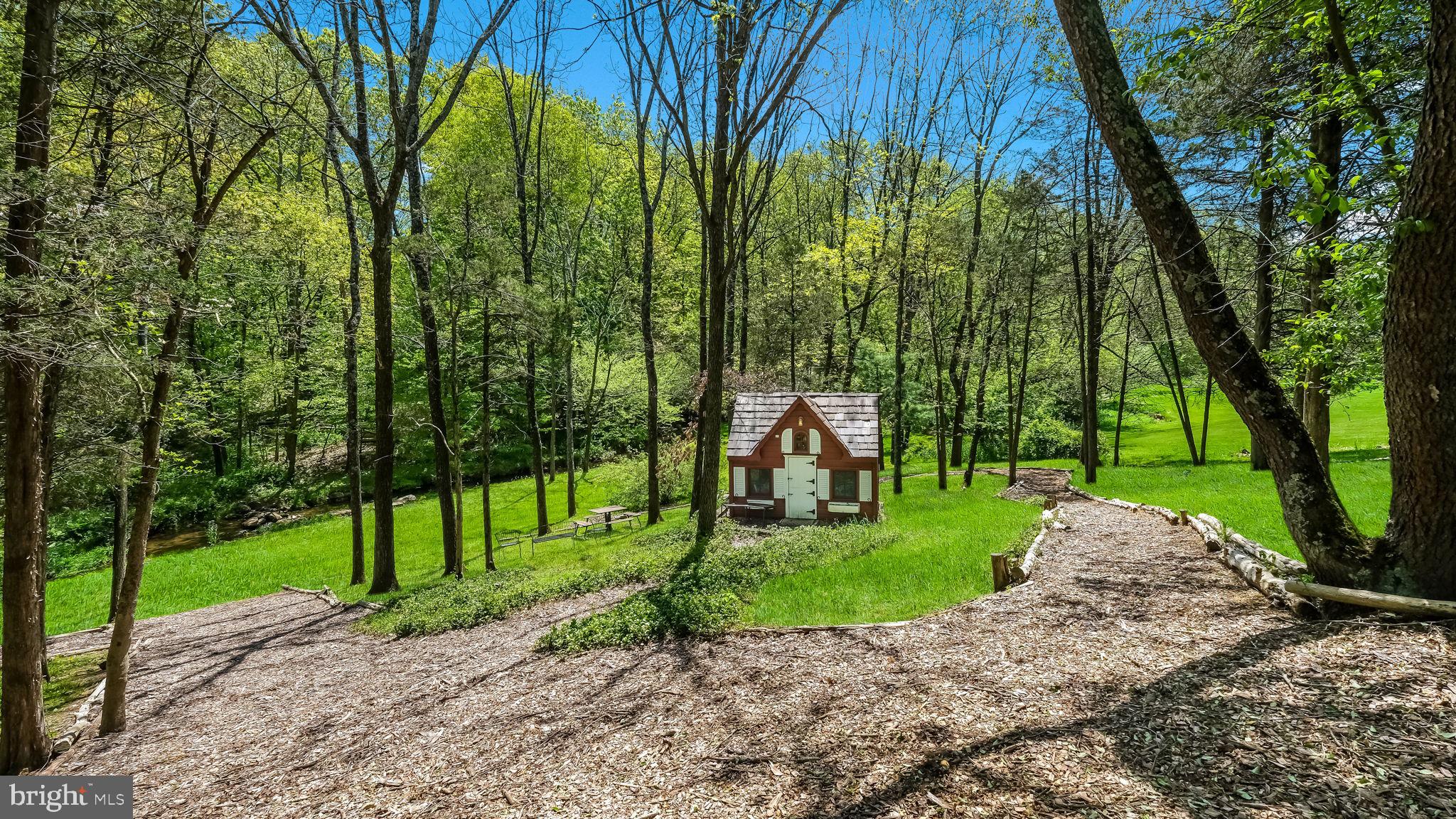 SEASONS - Residential