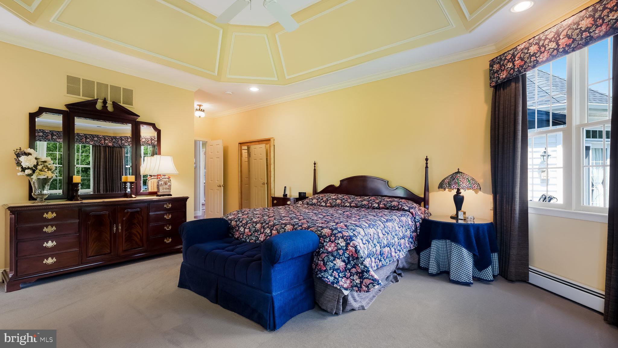 SEASONS - Residential