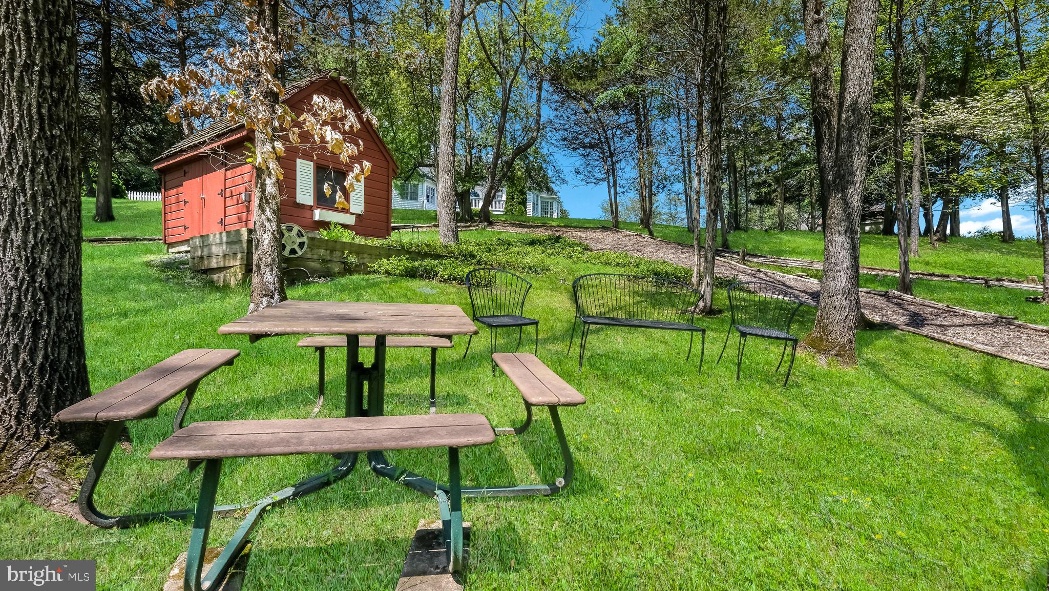 SEASONS - Residential