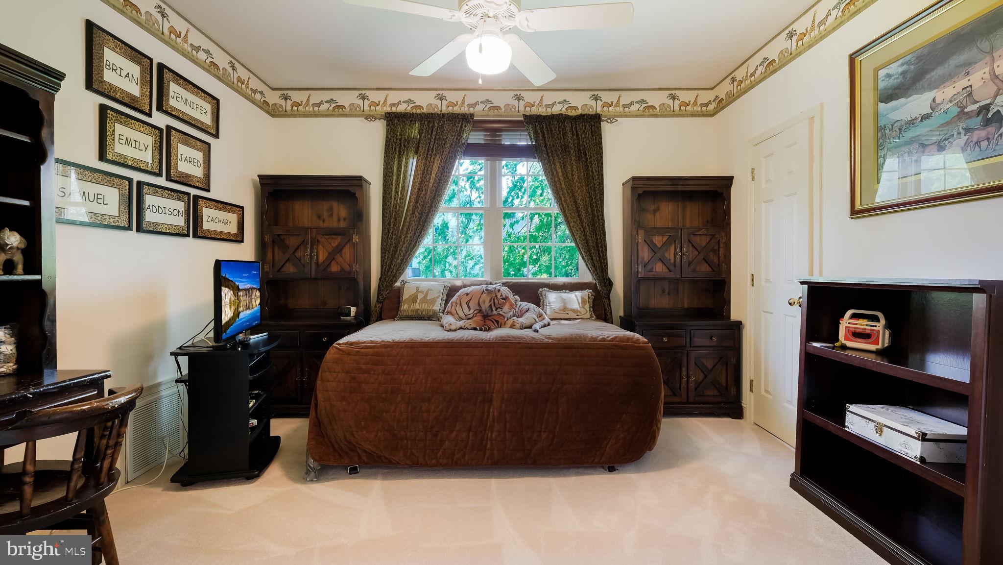 SEASONS - Residential