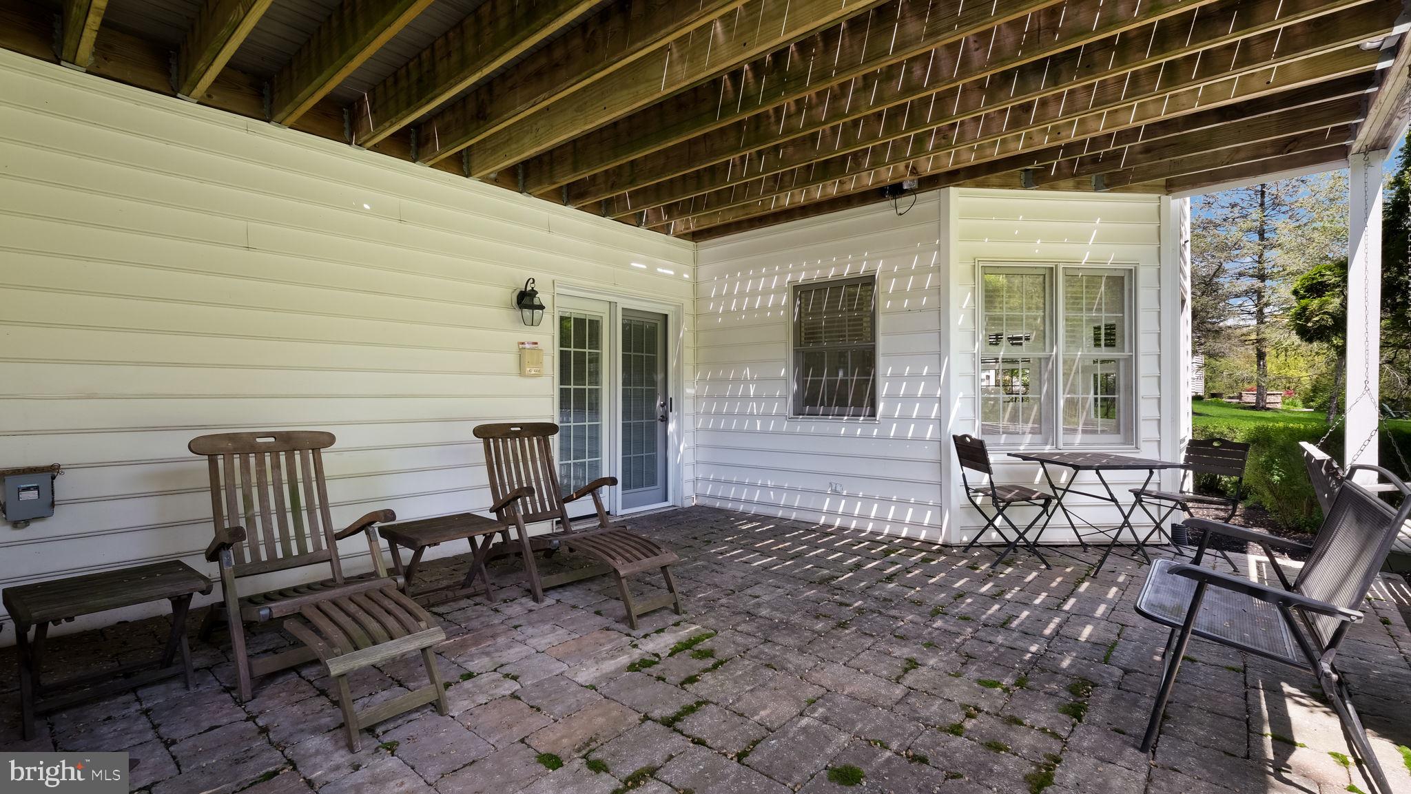 SEASONS - Residential