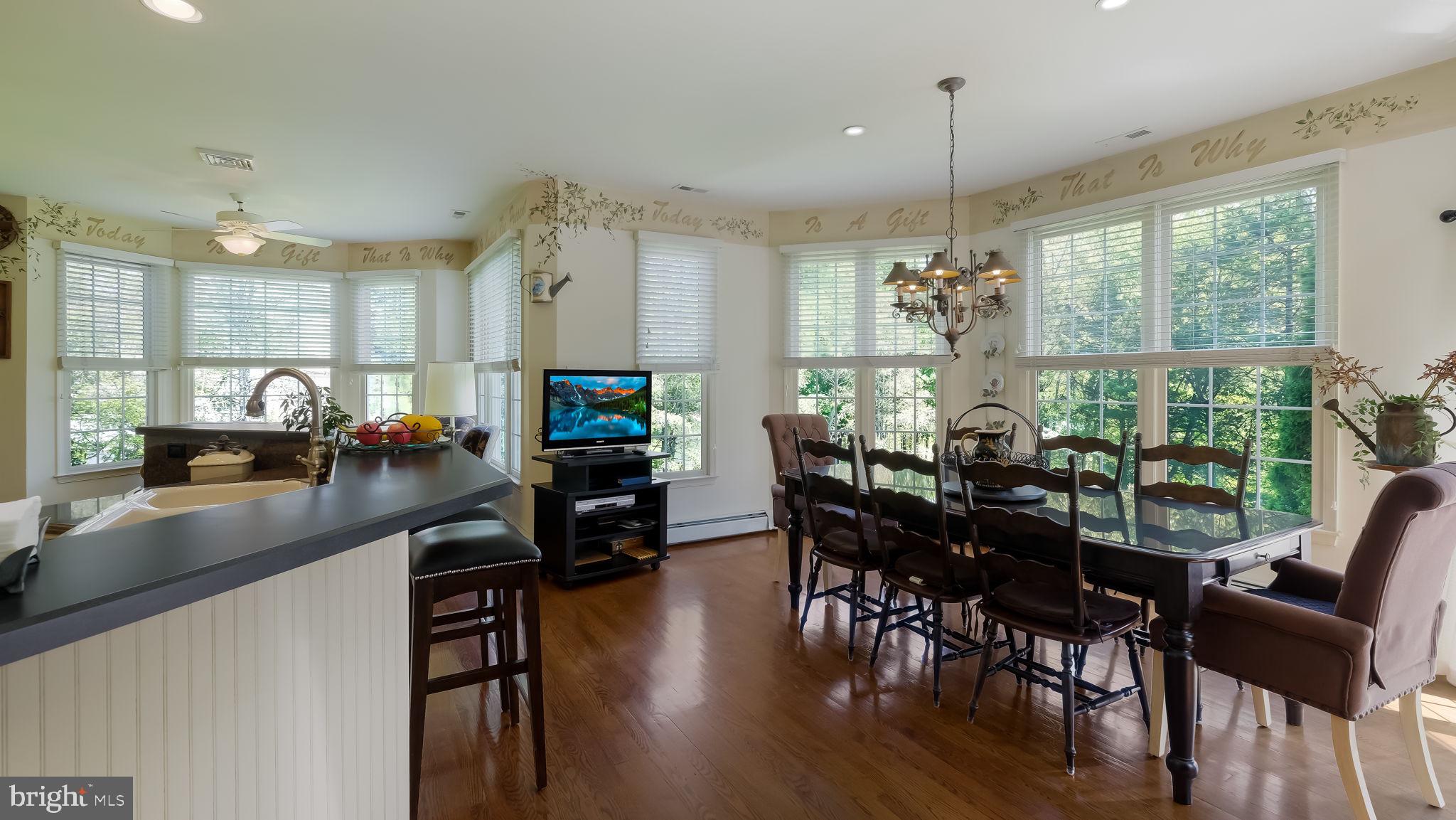 SEASONS - Residential