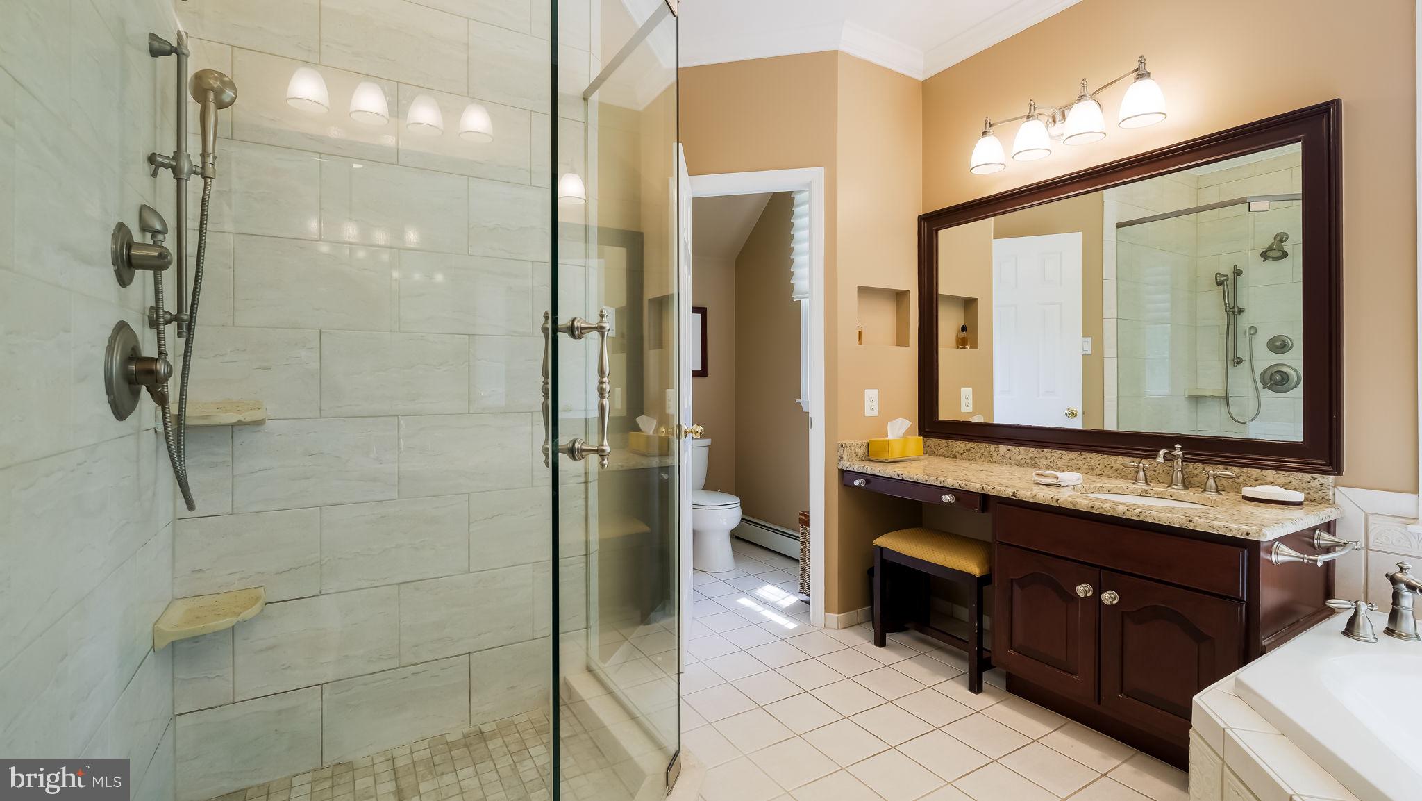 SEASONS - Residential