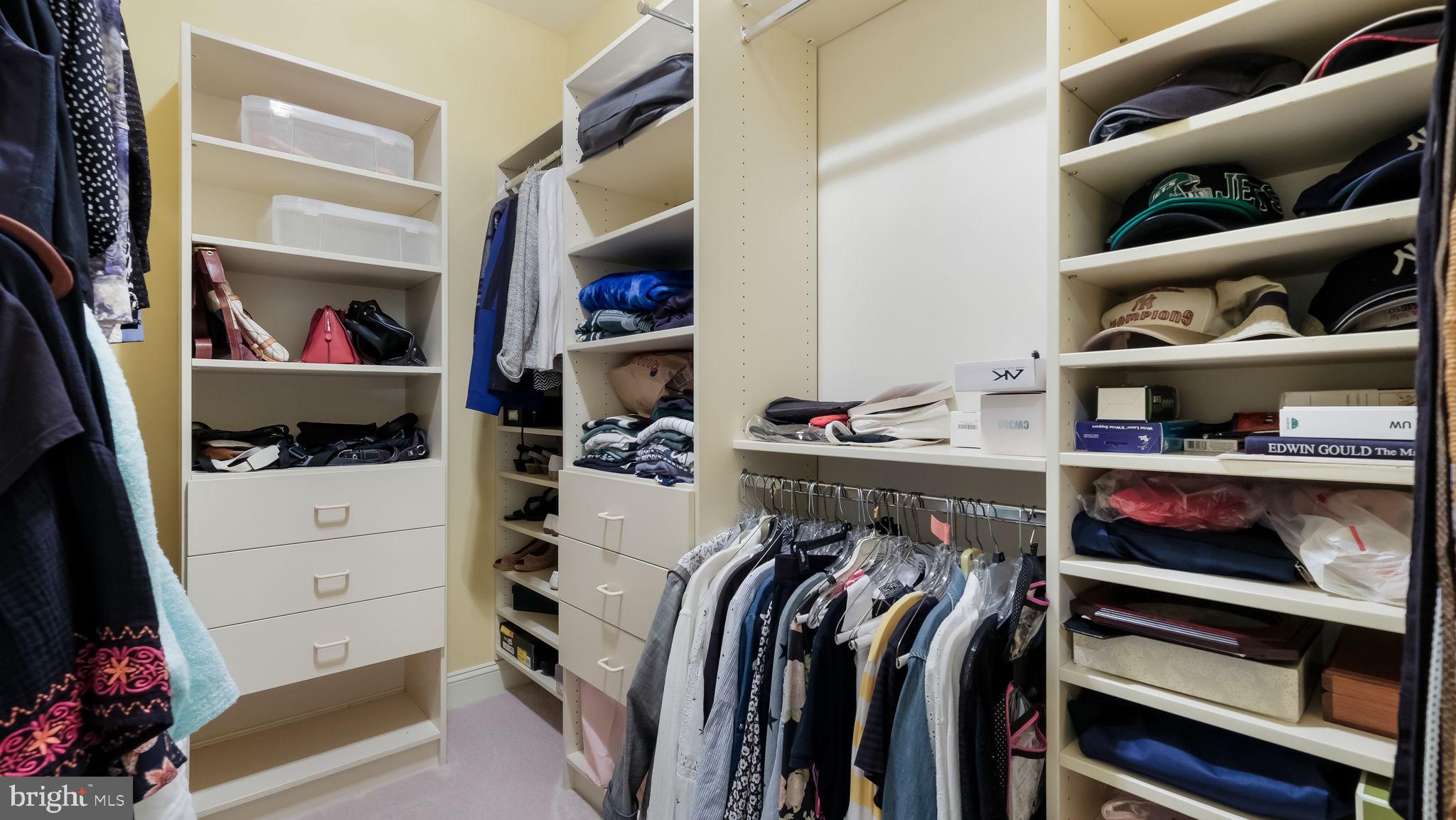 SEASONS - Residential