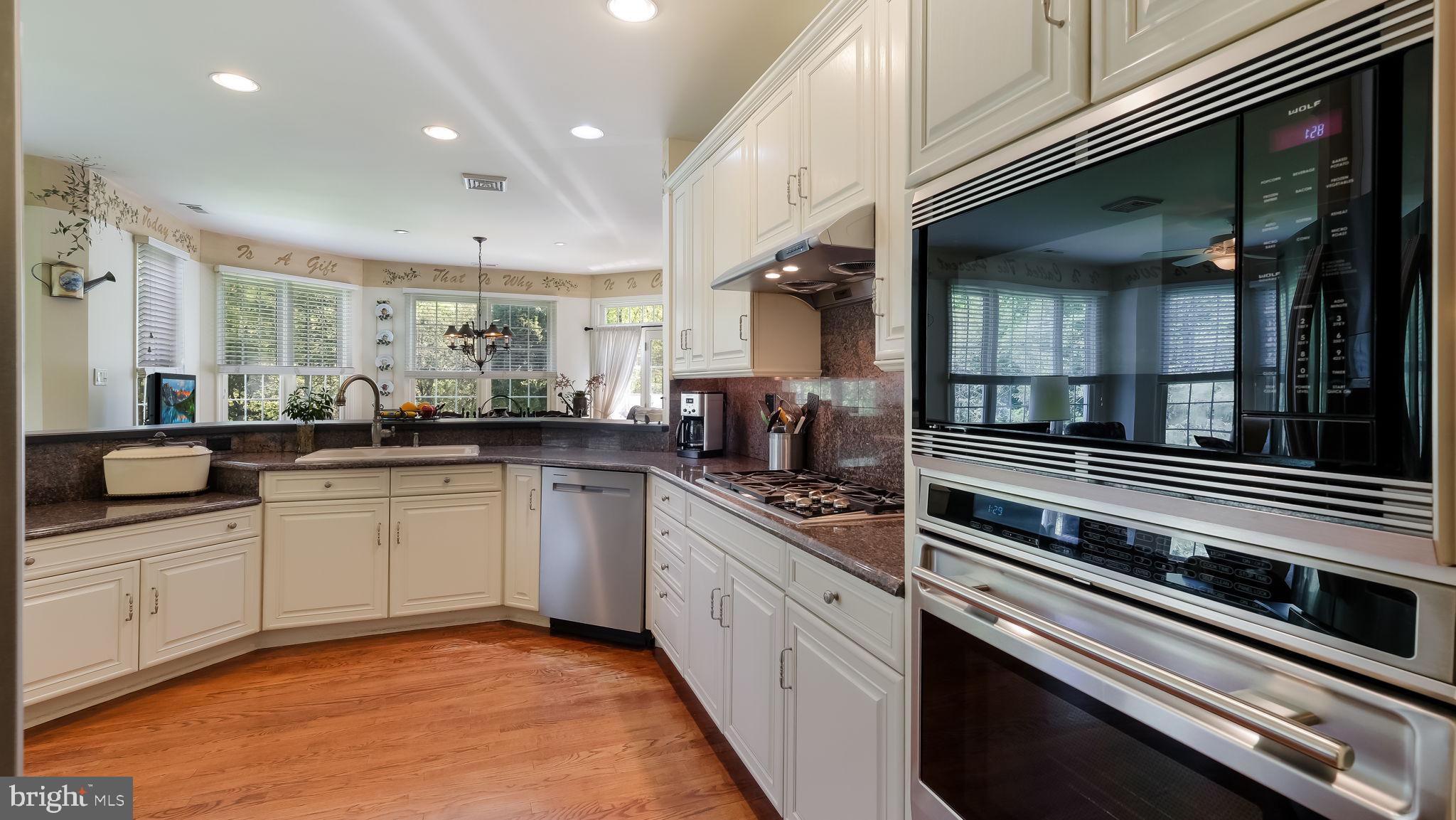 SEASONS - Residential