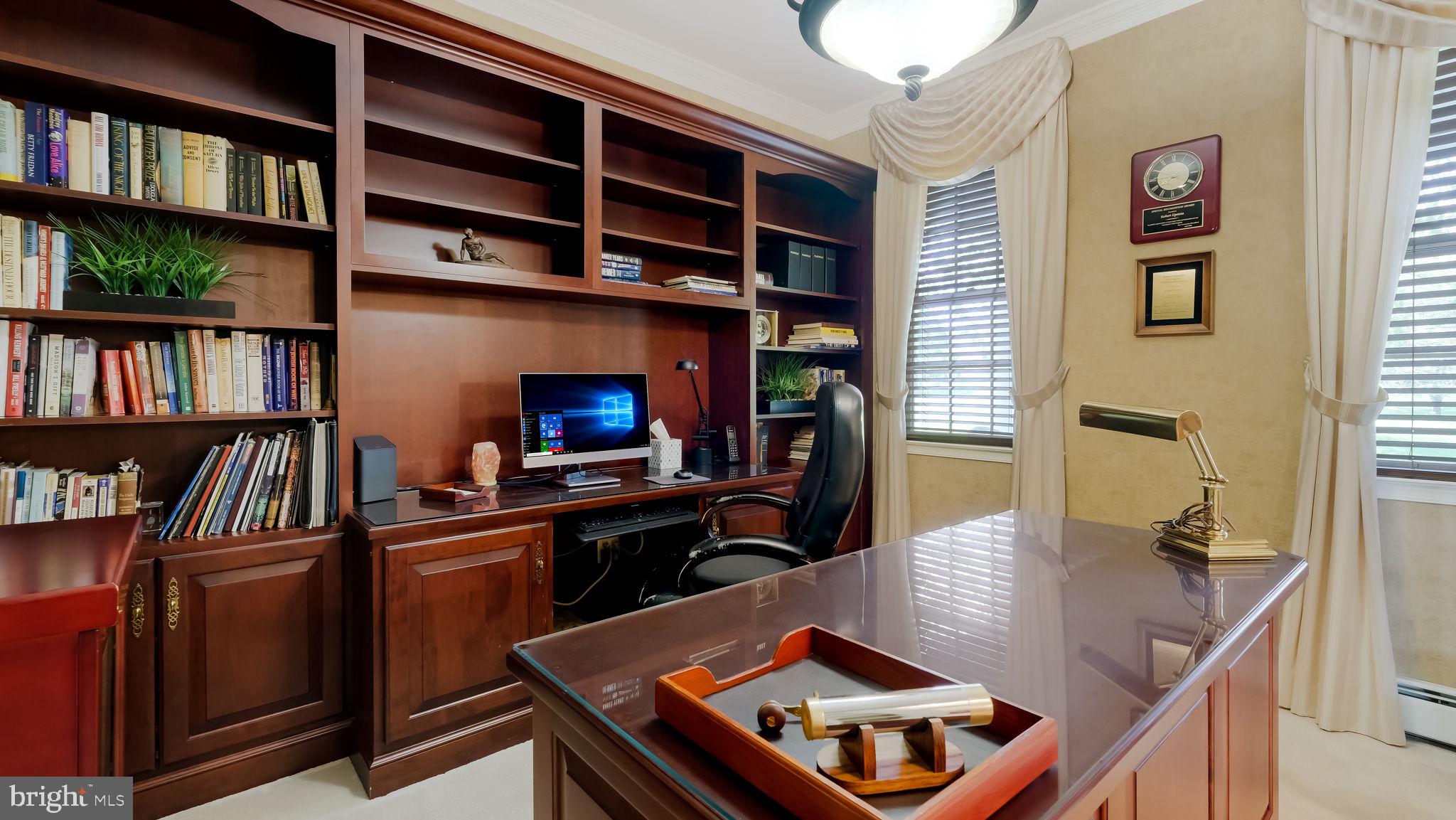 SEASONS - Residential