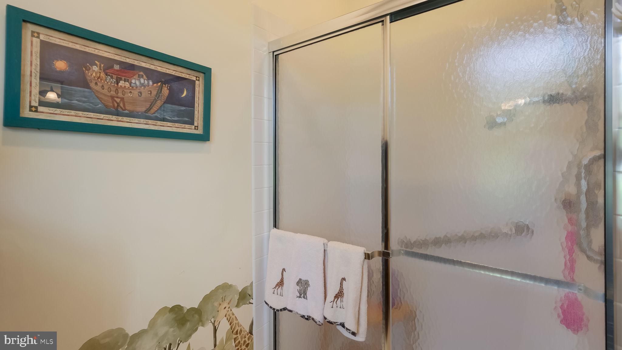 SEASONS - Residential