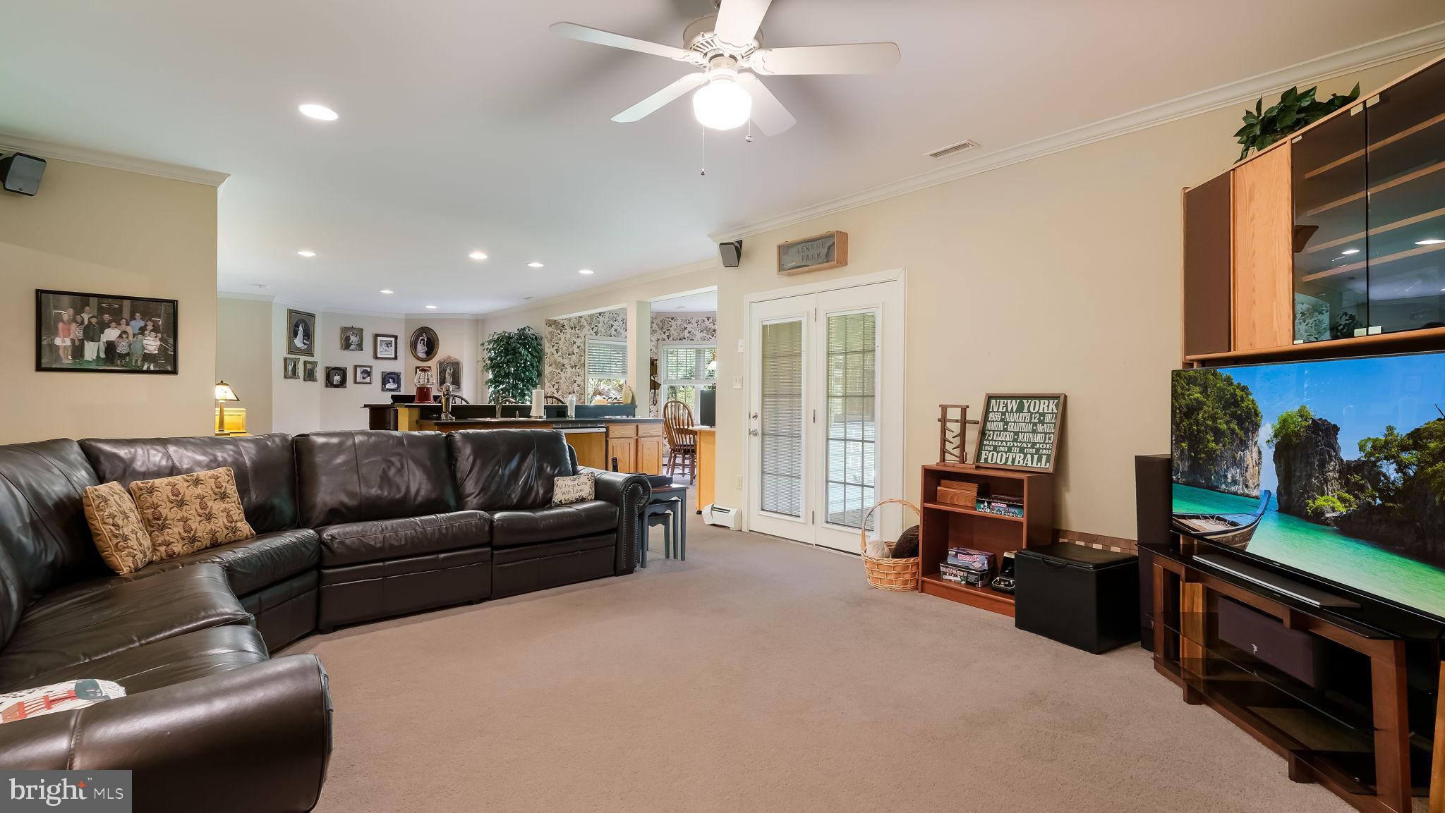 SEASONS - Residential