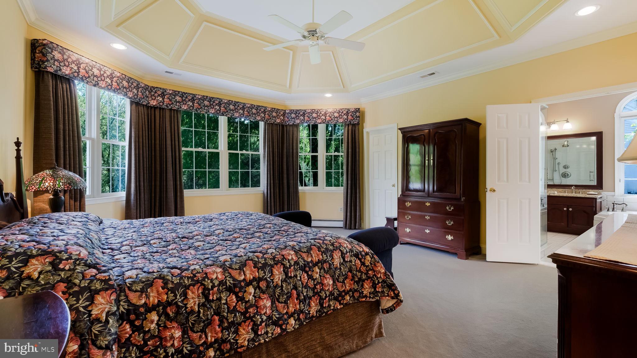 SEASONS - Residential