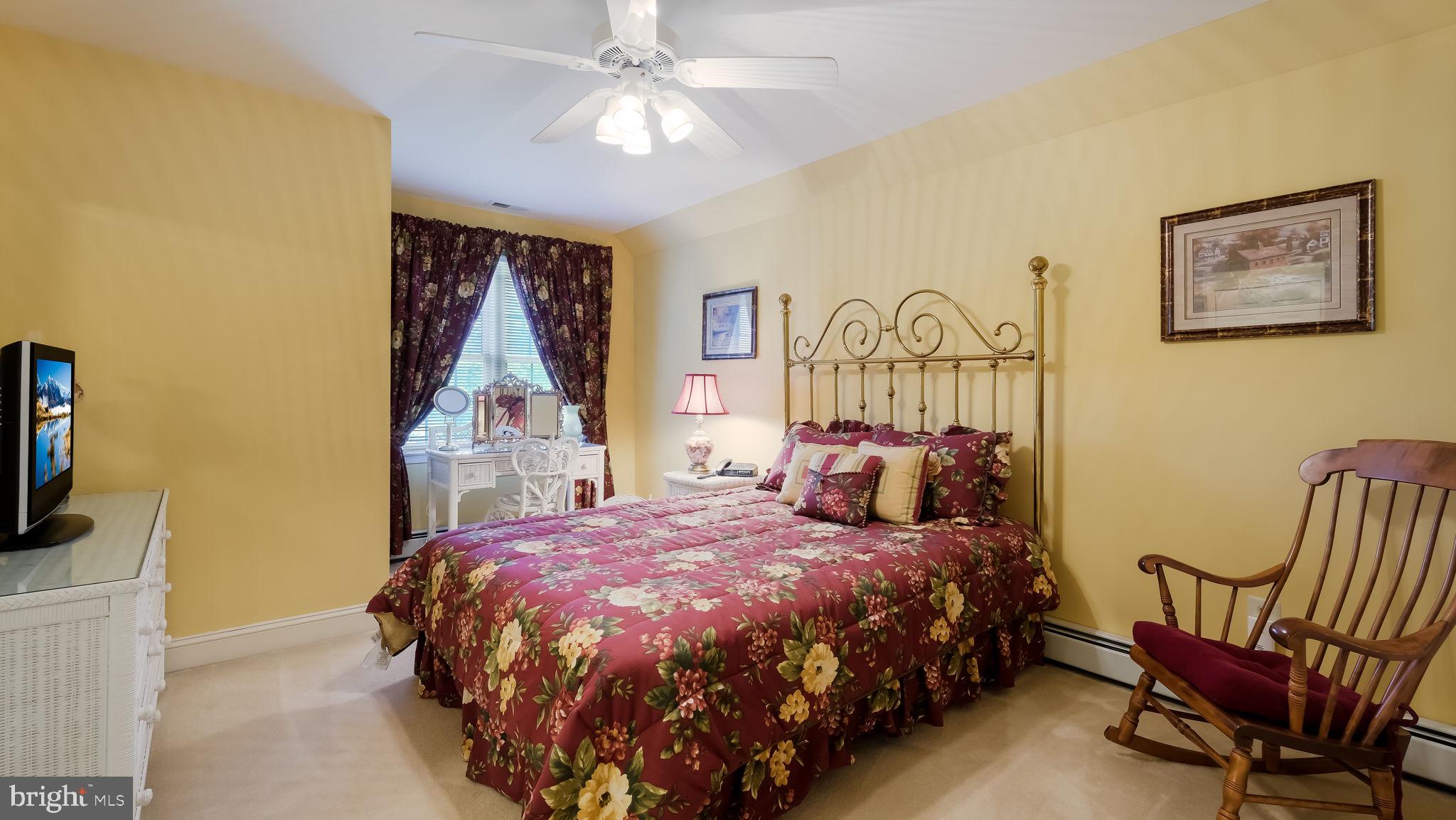 SEASONS - Residential