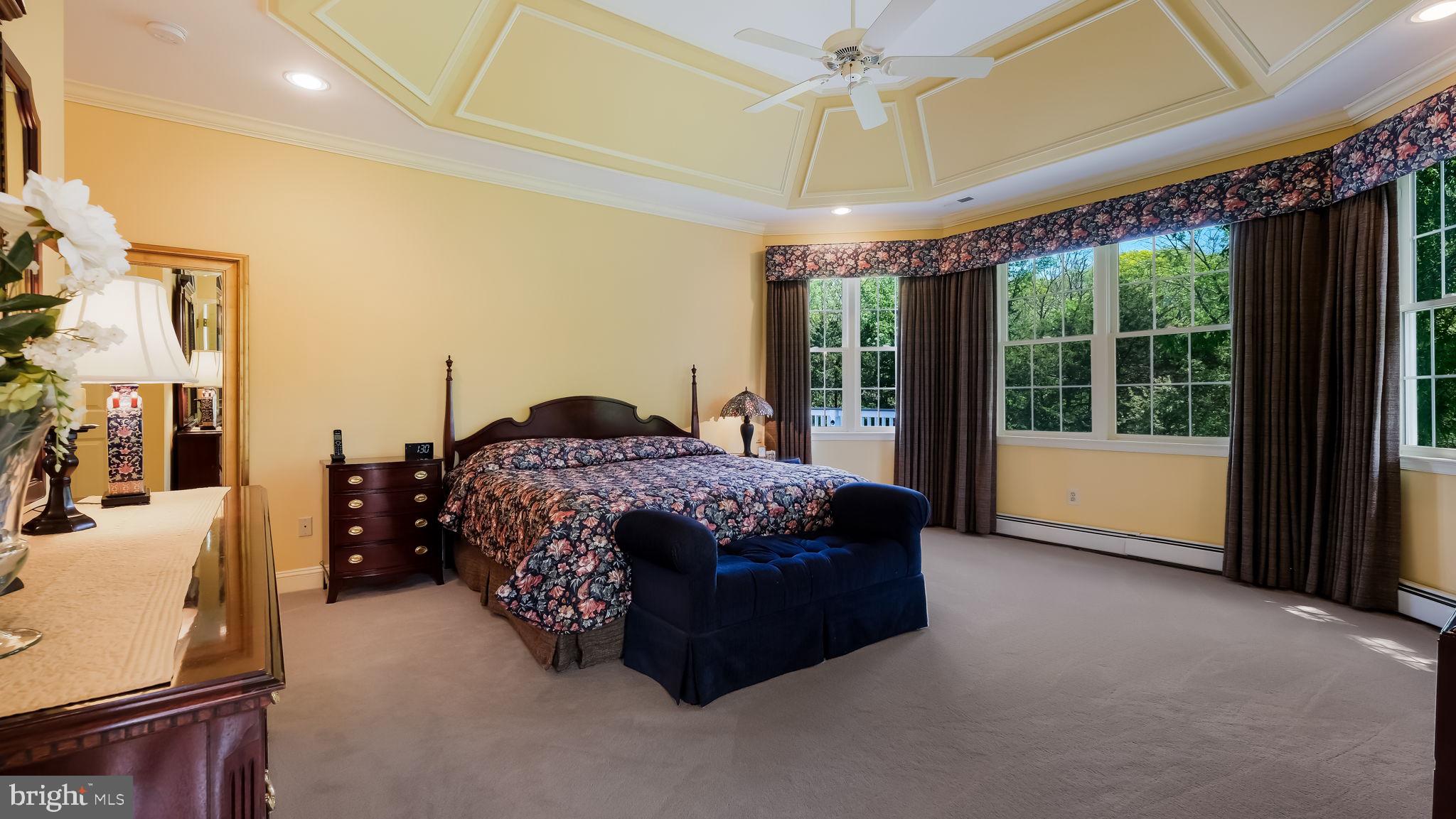 SEASONS - Residential