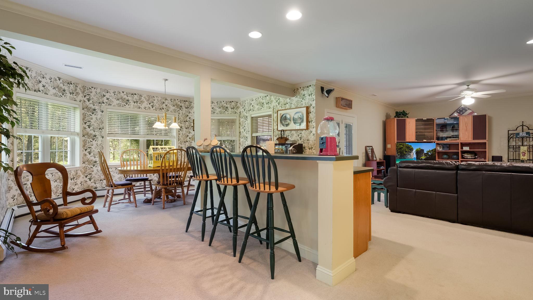 SEASONS - Residential