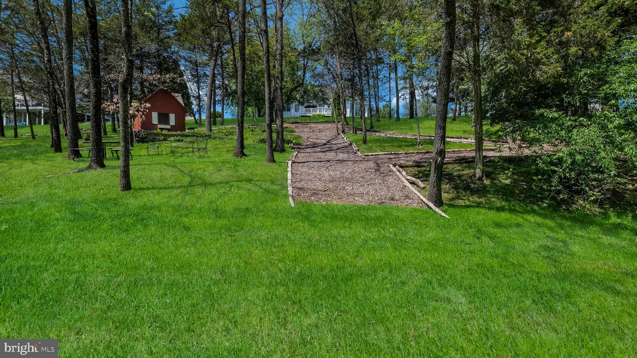 SEASONS - Residential