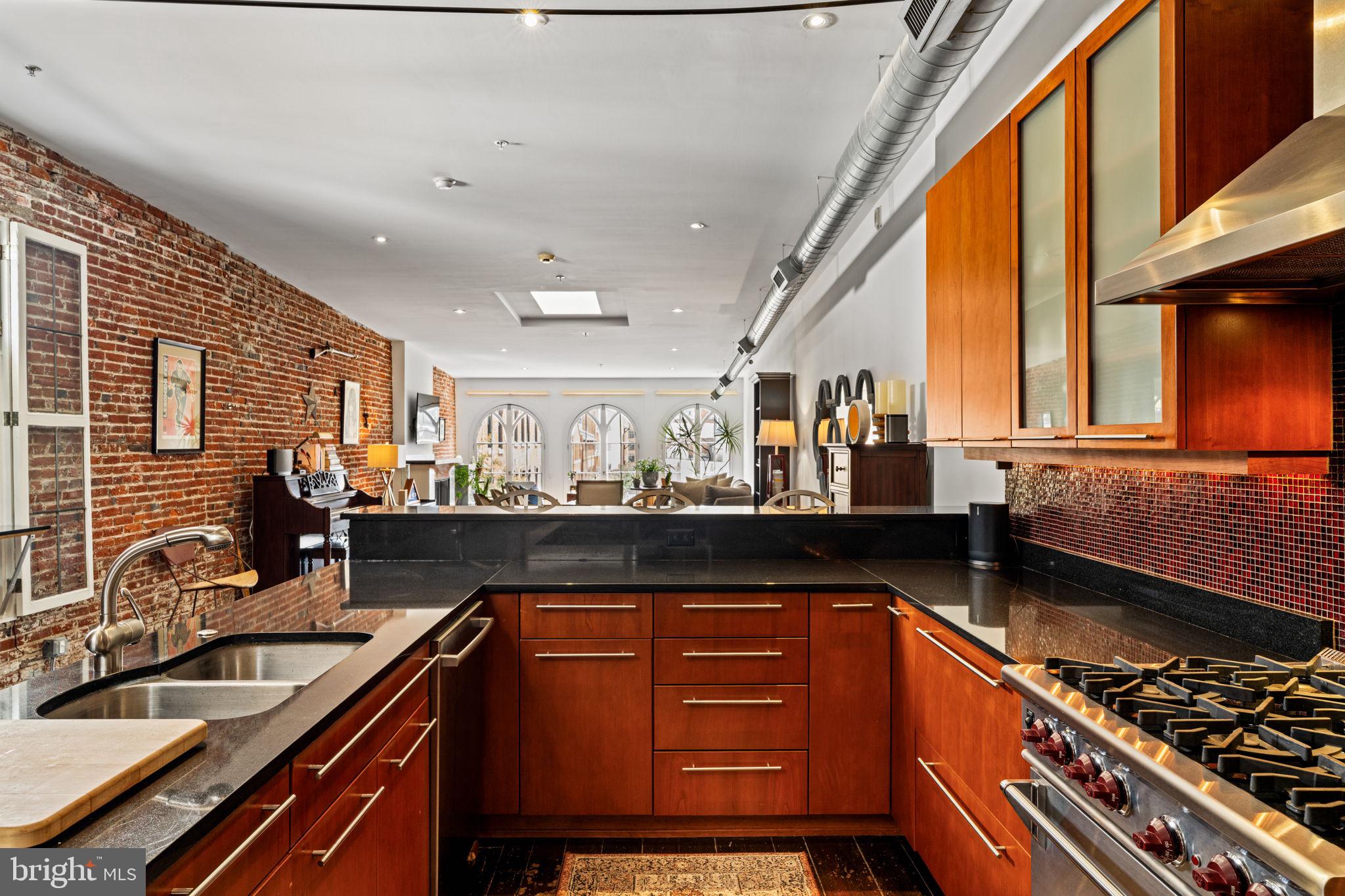 OLD CITY - Residential