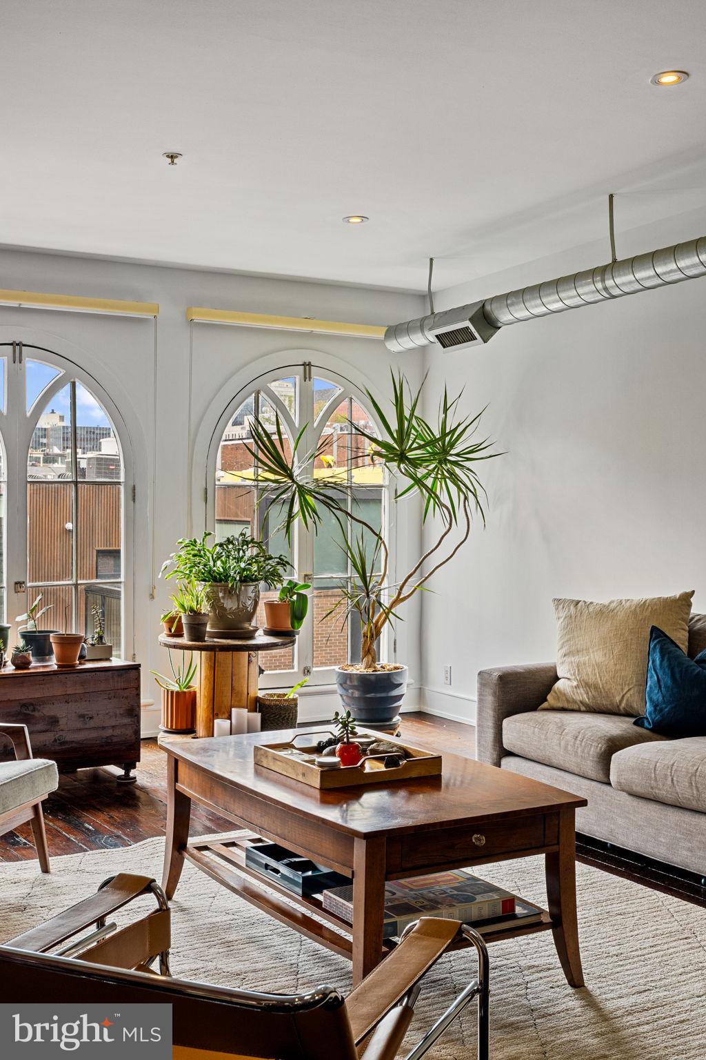 OLD CITY - Residential