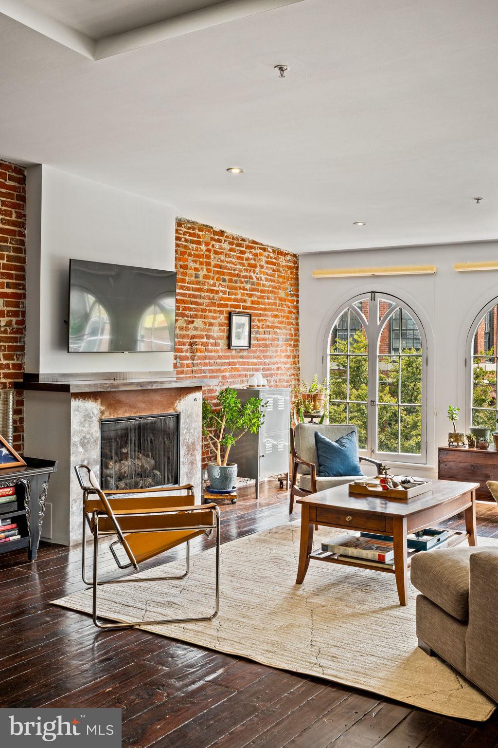 OLD CITY - Residential