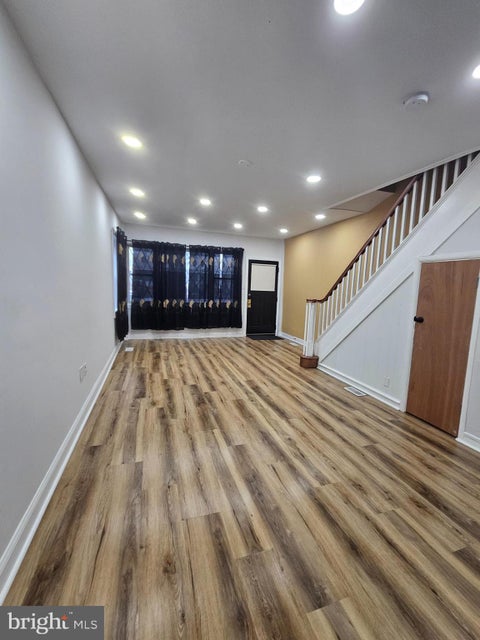 Townhouse For Rent - 3270 N Marston Street<br/> PHILADELPHIA, PA 19129