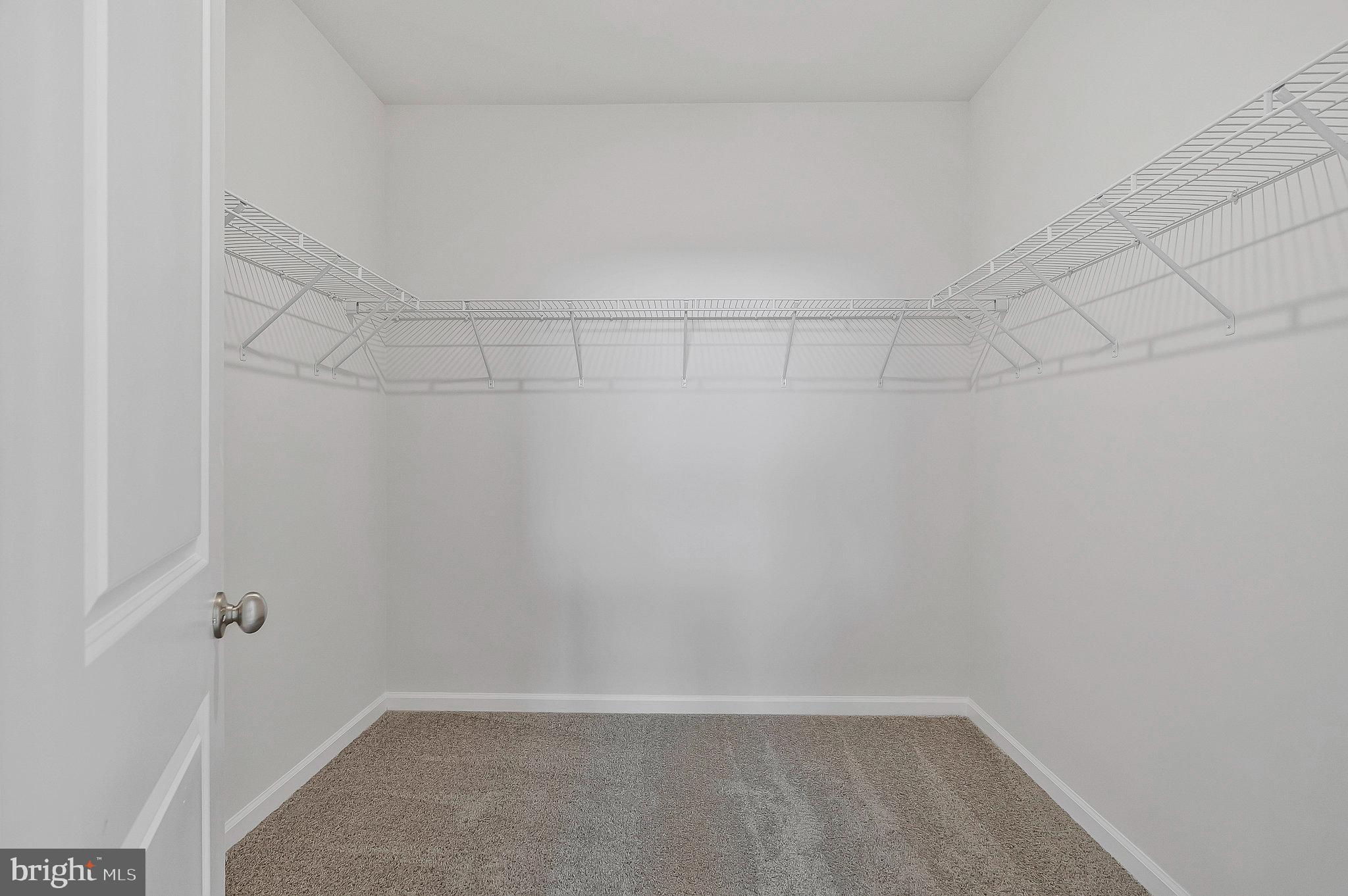 POTOMAC STATION MARKETPLACE - Residential Lease