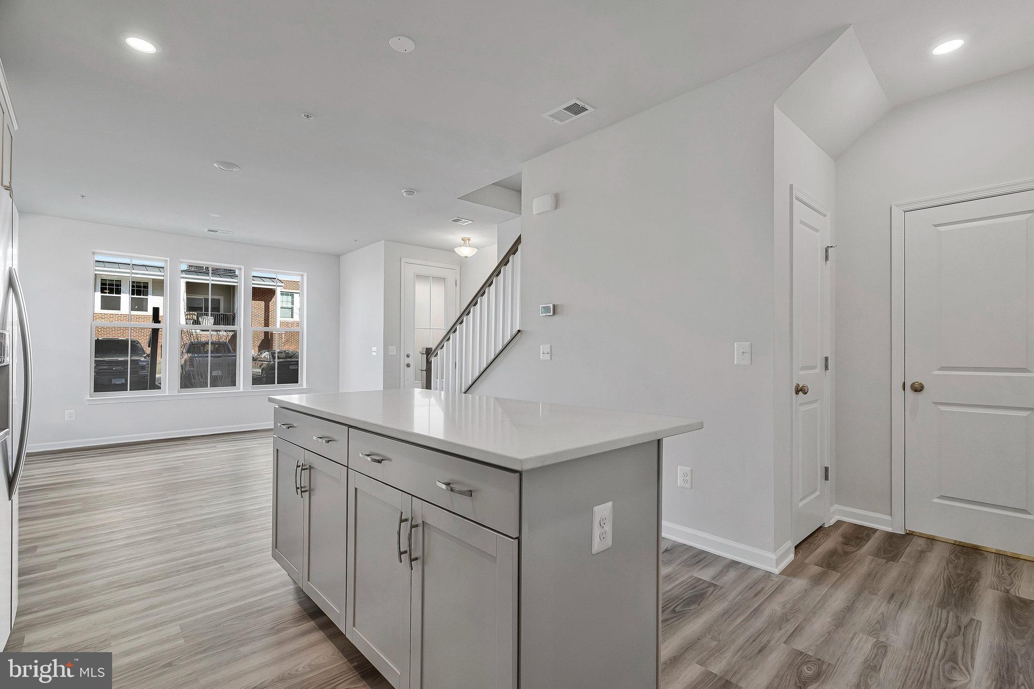 POTOMAC STATION MARKETPLACE - Residential Lease