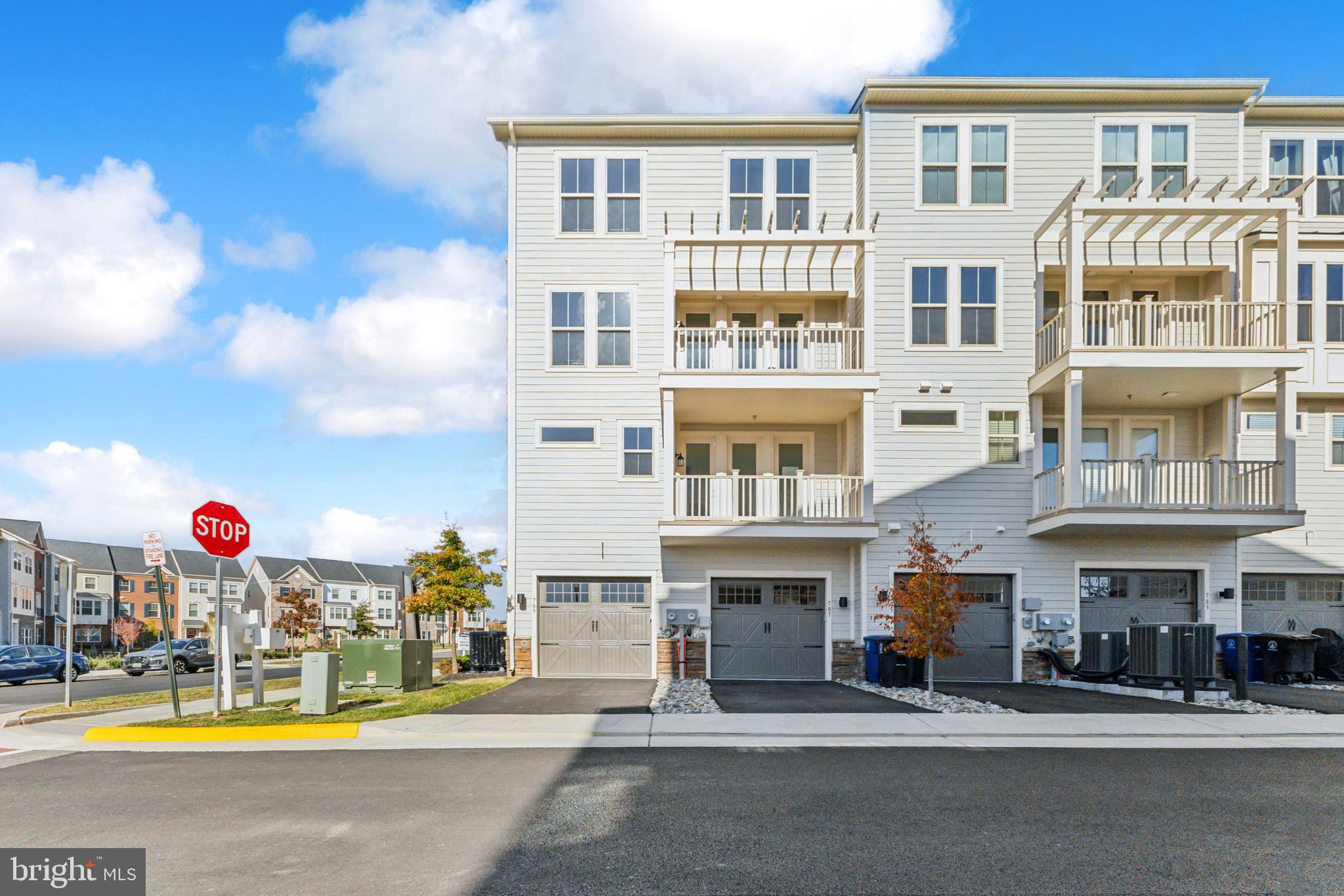 POTOMAC STATION MARKETPLACE - Residential Lease