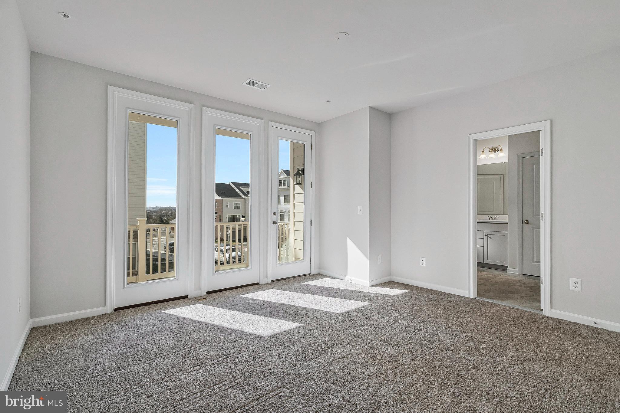 POTOMAC STATION MARKETPLACE - Residential Lease