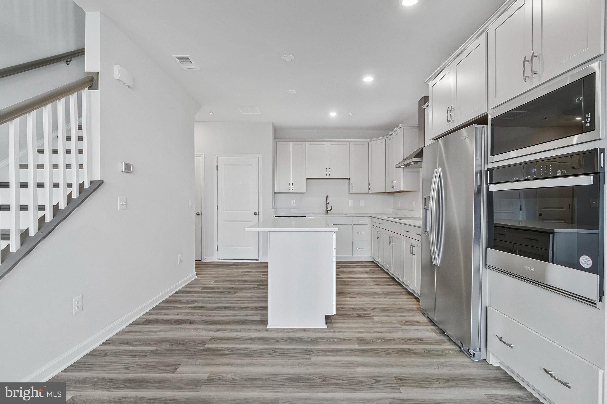 POTOMAC STATION MARKETPLACE - Residential Lease