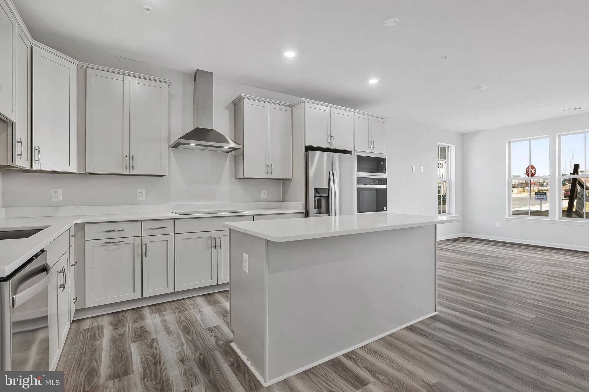 POTOMAC STATION MARKETPLACE - Residential Lease